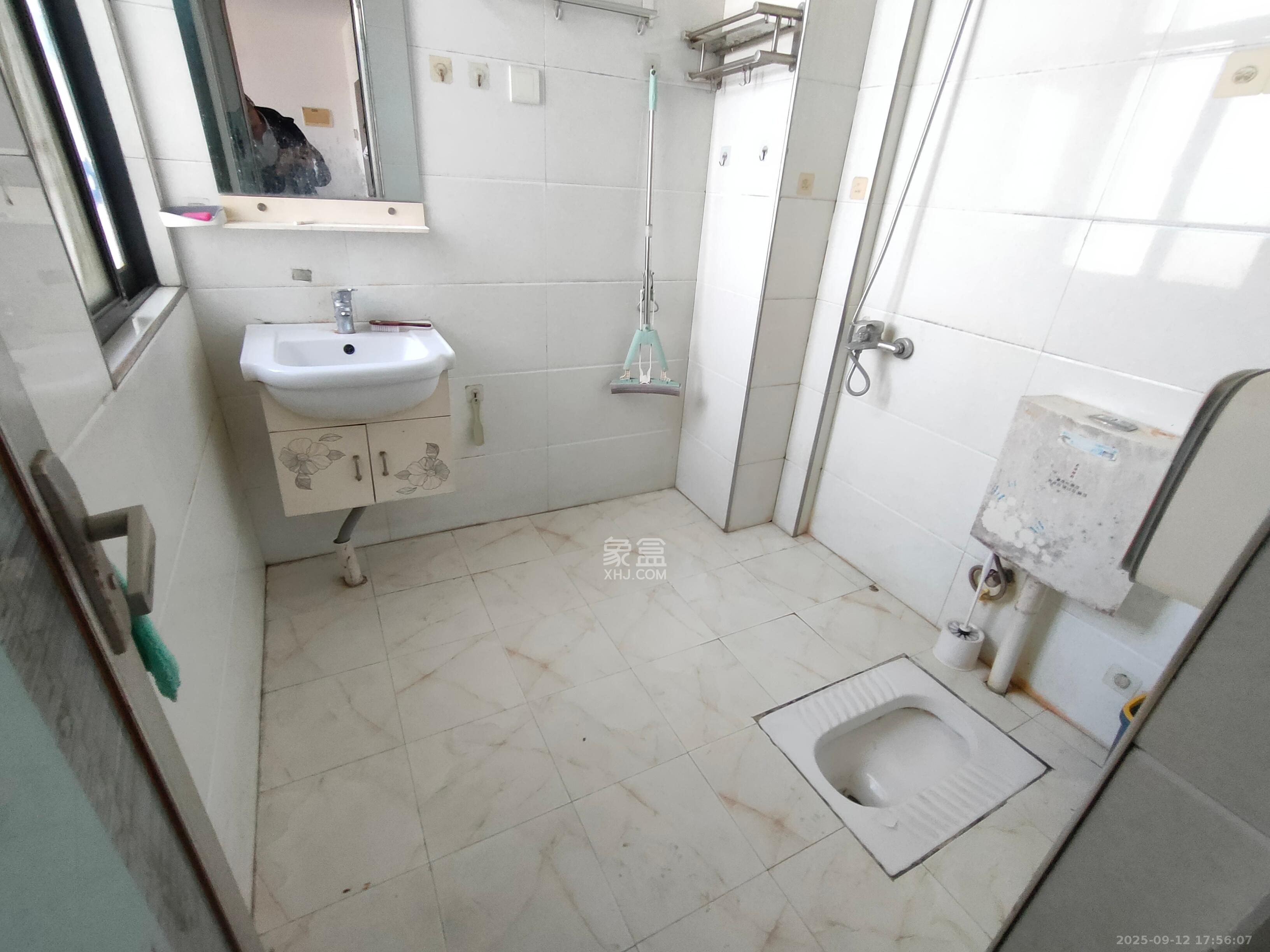 星城映象  2室2厅1卫    1800.0元/月室内图