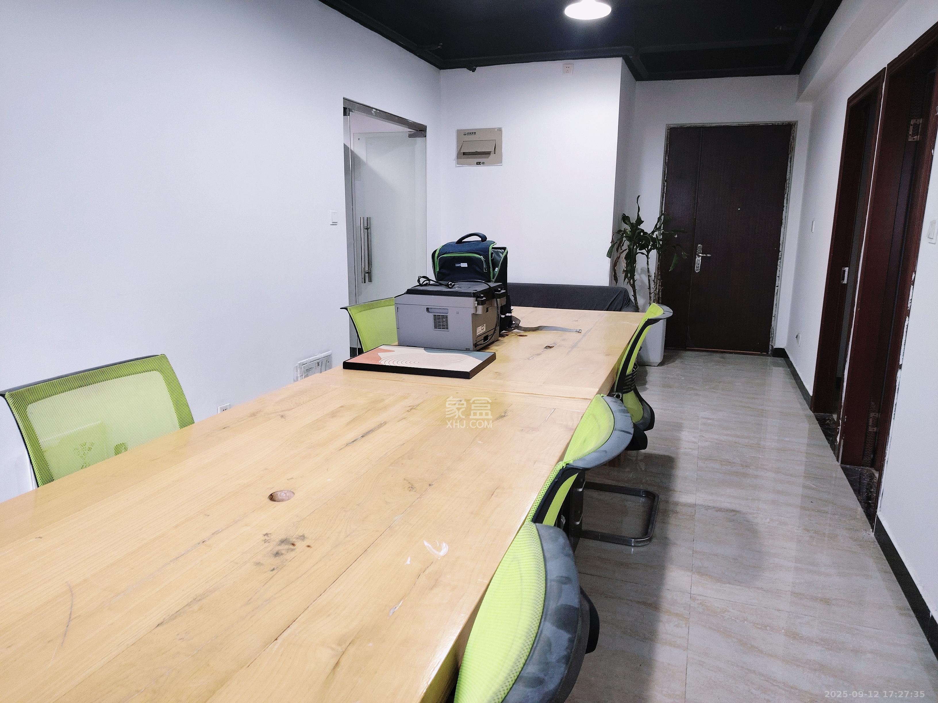 北辰三角洲B1E1区  1室1厅1卫    8500.0元/月室内图