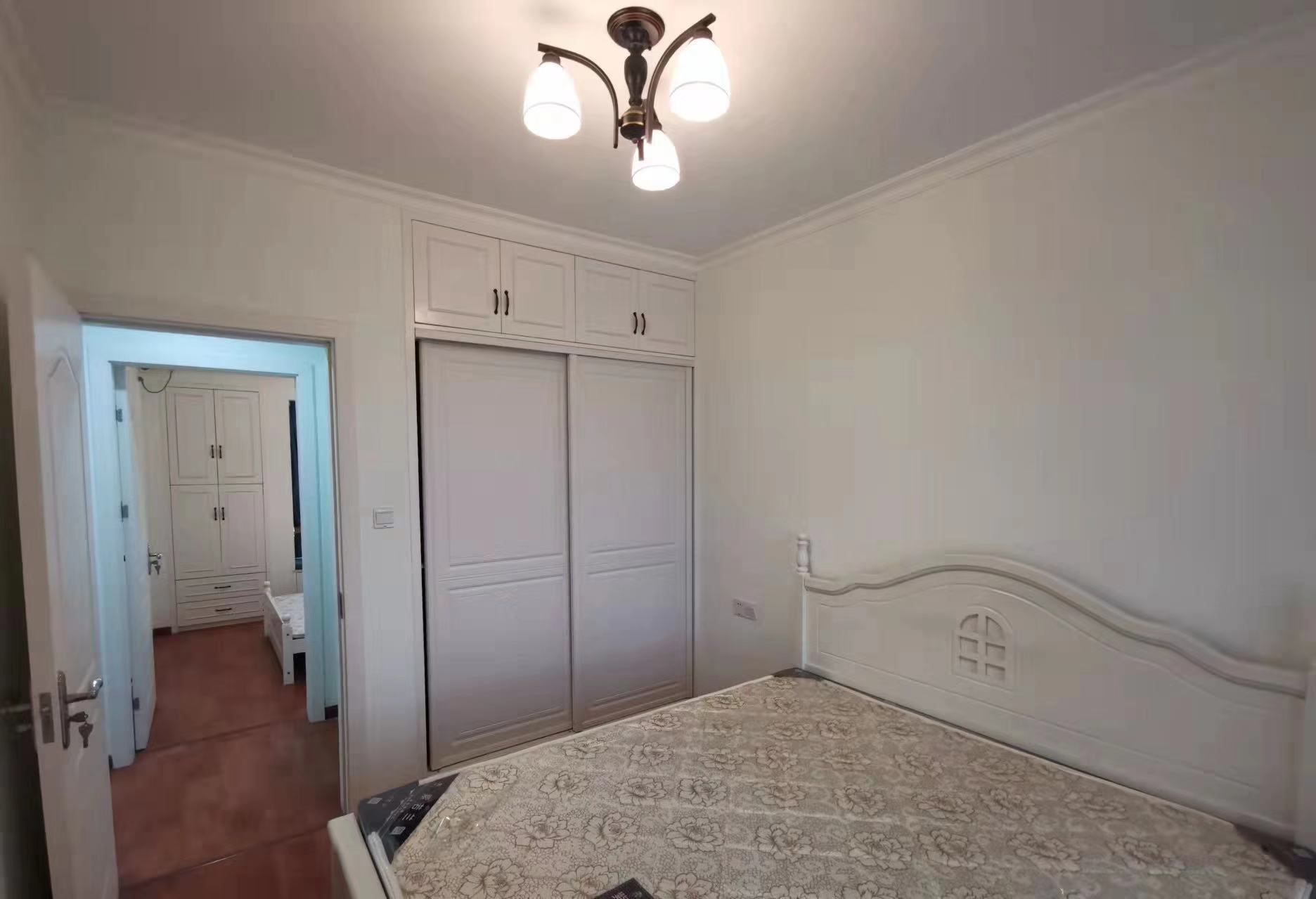 中国铁建金色蓝庭 3室2厅2卫 1600.0元/月 中国铁建金色蓝庭 3室2厅2卫 1600.0元/月室内图