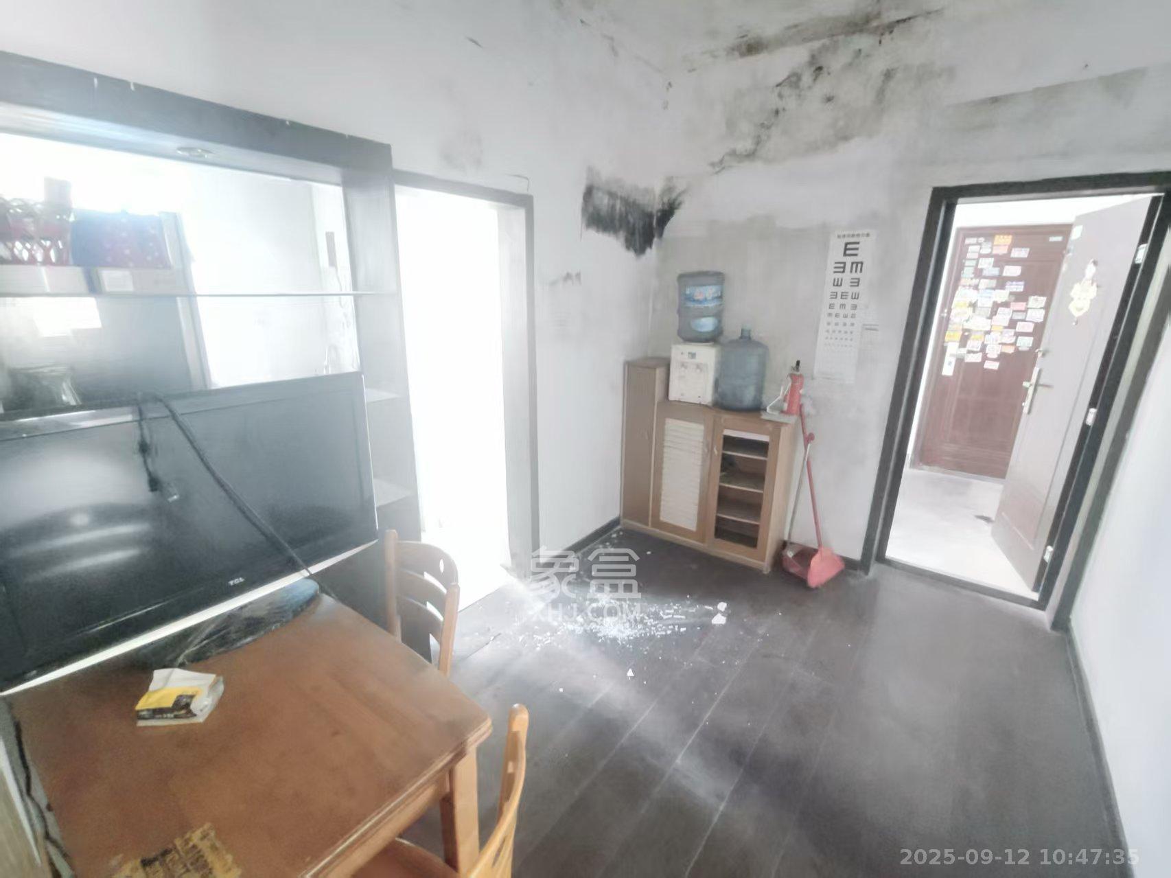 百善台小区  2室1厅1卫   1600.00元/月室内图