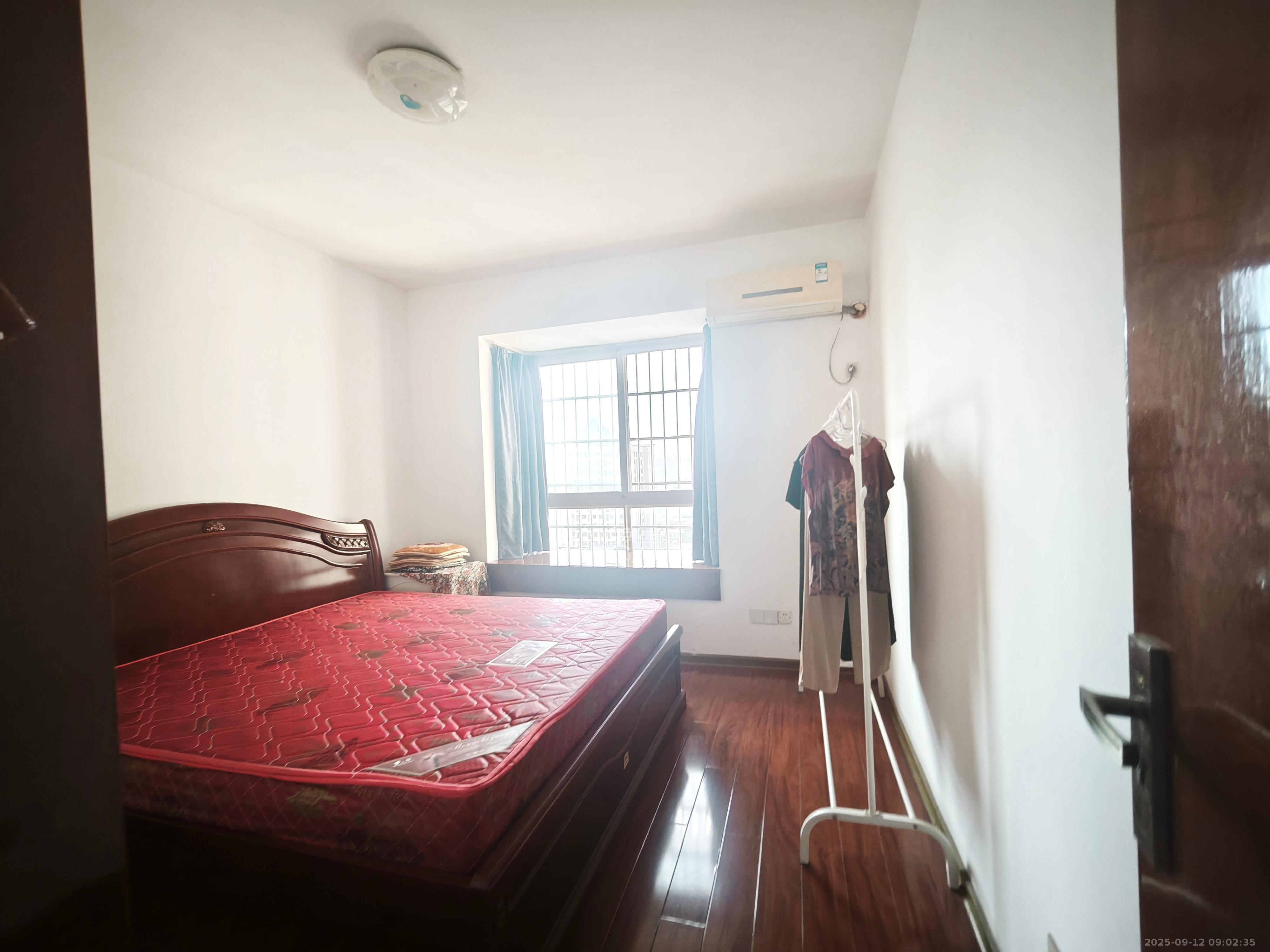 博雅湘水湾  2室2厅1卫    1700.0元/月 博雅湘水湾  2室2厅1卫    1700.0元/月室内图