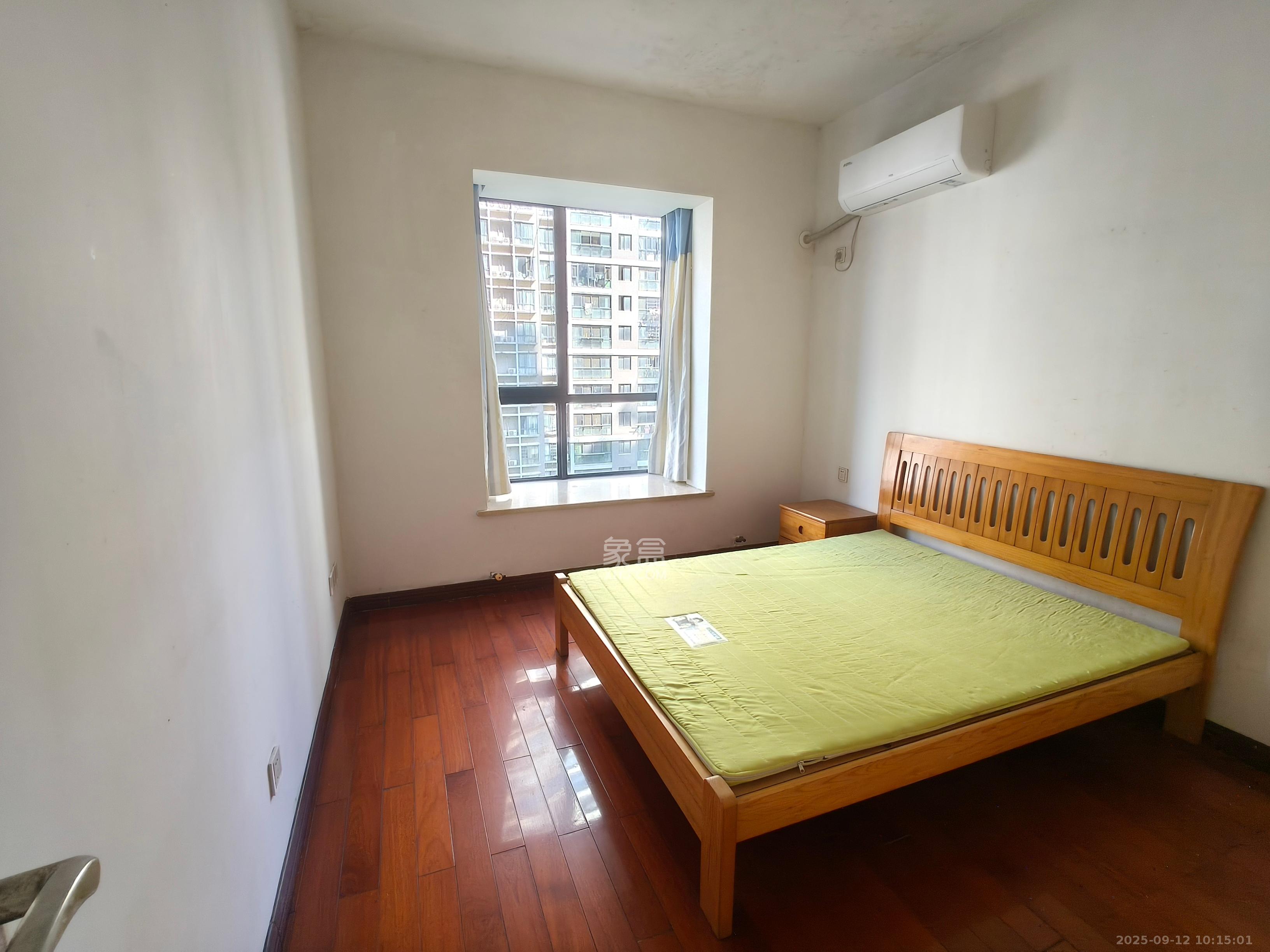 湘江世纪城聚江苑 4室2厅2卫 3200.0元/月 湘江世纪城聚江苑 4室2厅2卫 3200.0元/月室内图