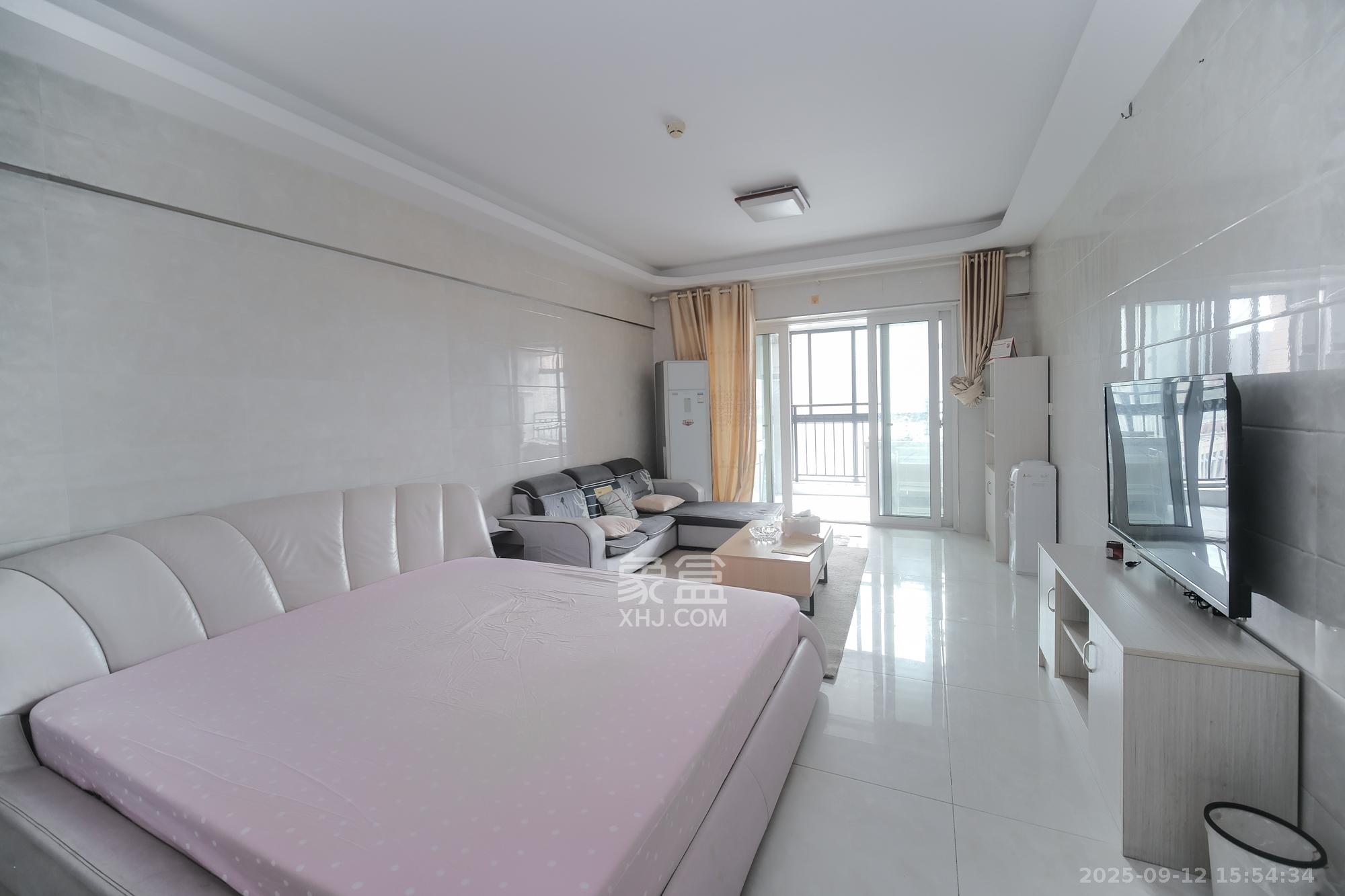 山水湾  1室1厅1卫    29.0万卧室