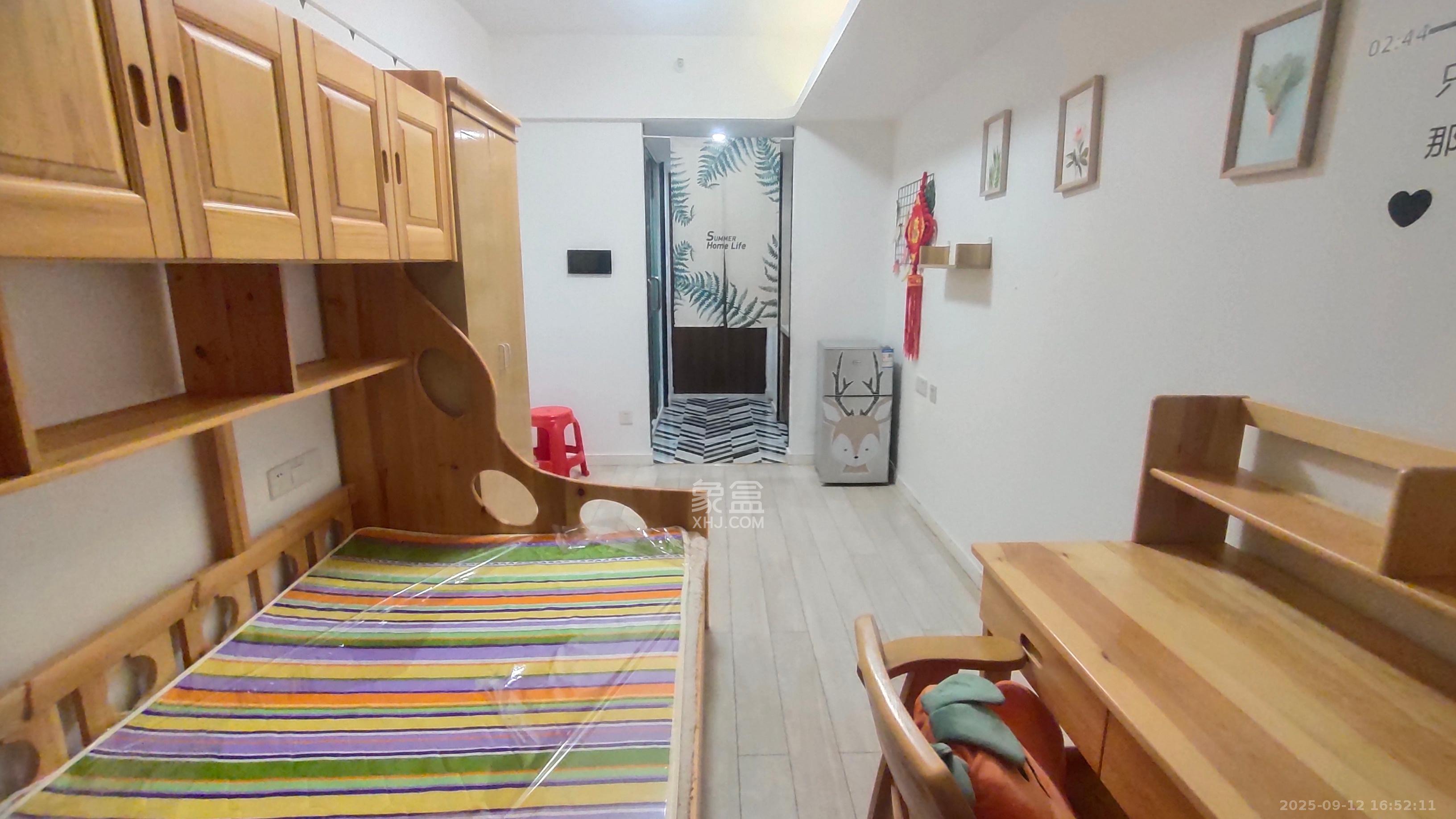 万科金域缇香 1室1厅1卫 1200.0元/月 万科金域缇香 1室1厅1卫 1200.0元/月室内图