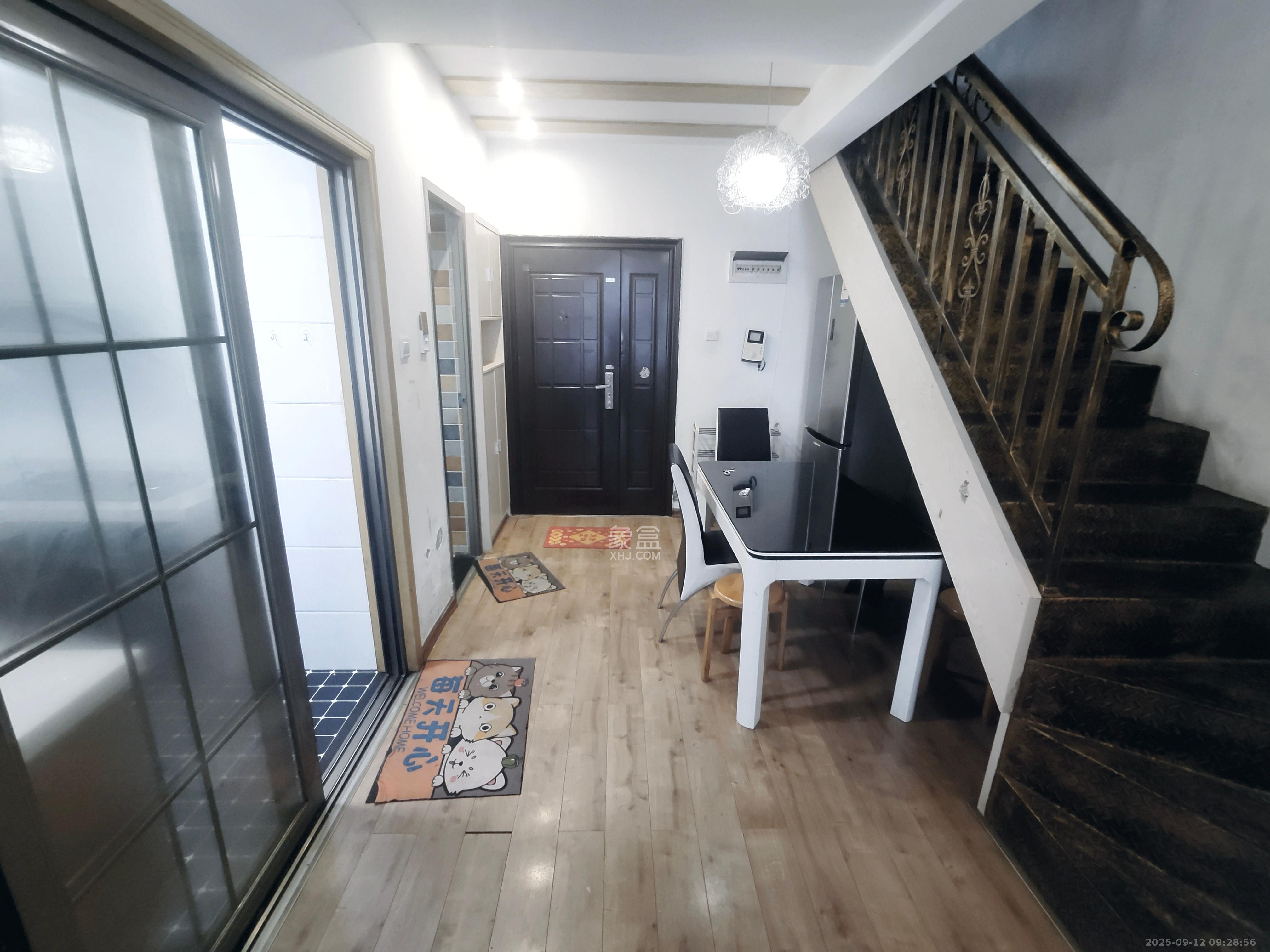 凯乐国际城  2室2厅2卫    2600.0元/月 凯乐国际城  2室2厅2卫    2600.0元/月室内图