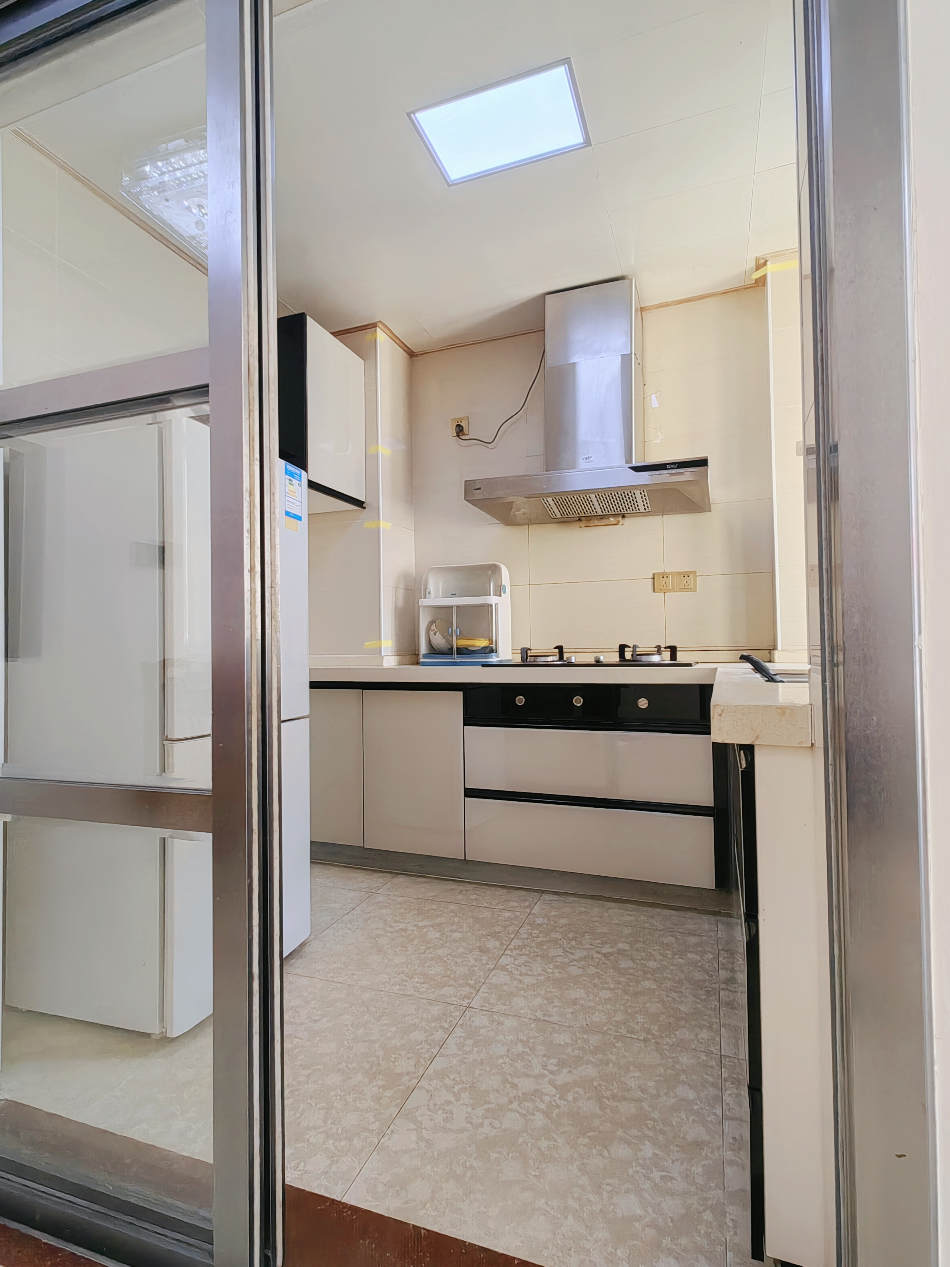 国兴城(A区) 2室2厅2卫 2700.0元/月 国兴城(A区) 2室2厅2卫 2700.0元/月室内图