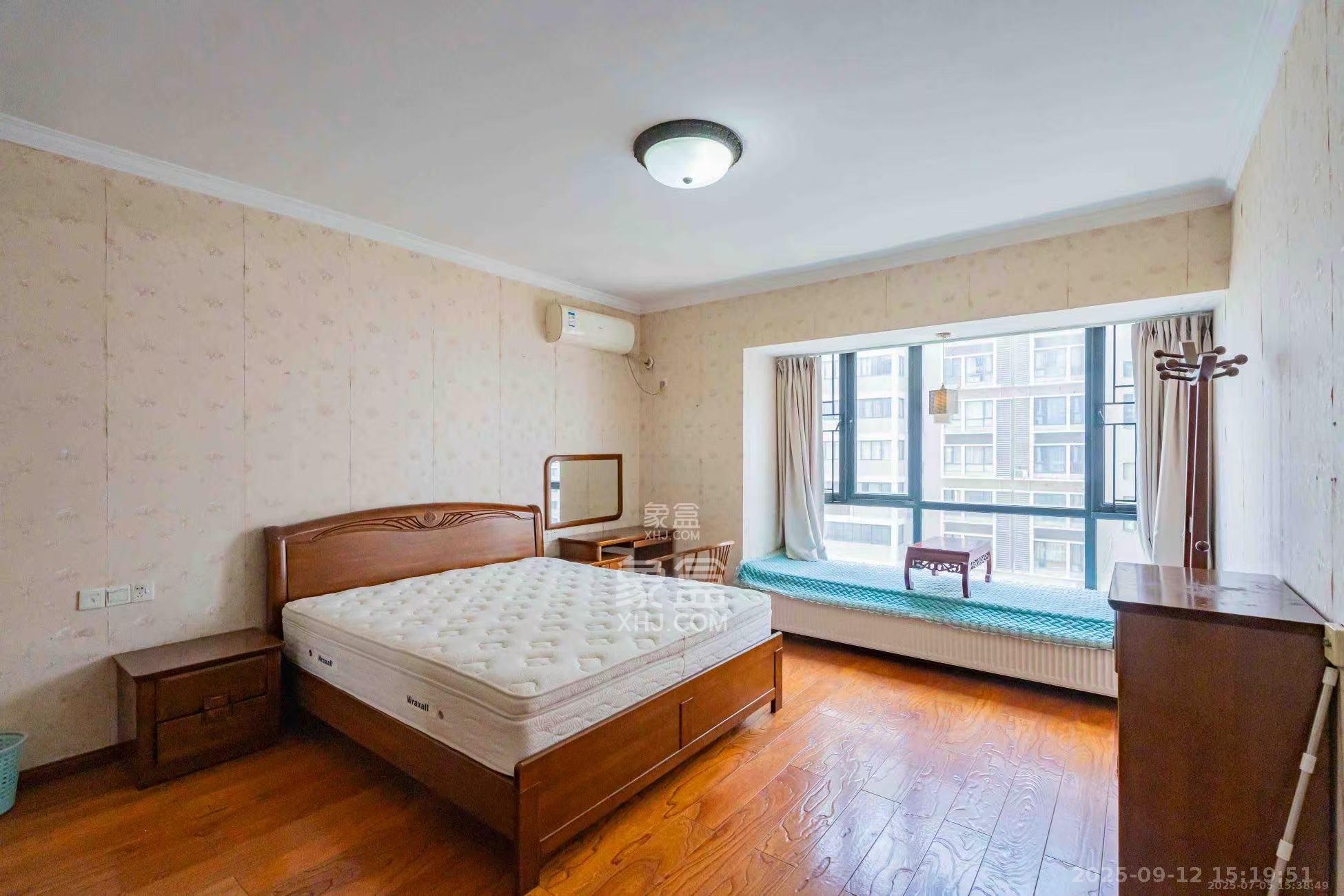 归心苑  5室2厅3卫    5200.0元/月室内图