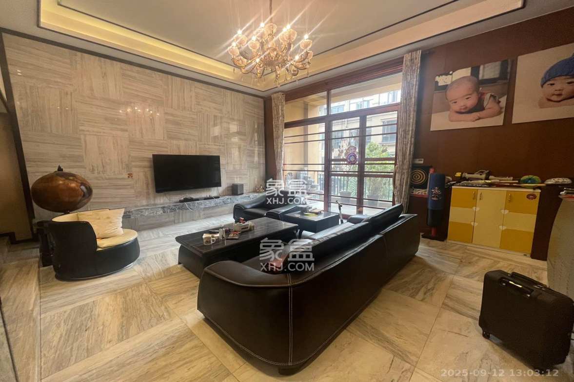 珠江郦城璞墅 5室3厅3卫 7500.0元/月 珠江郦城璞墅 5室3厅3卫 7500.0元/月室内图