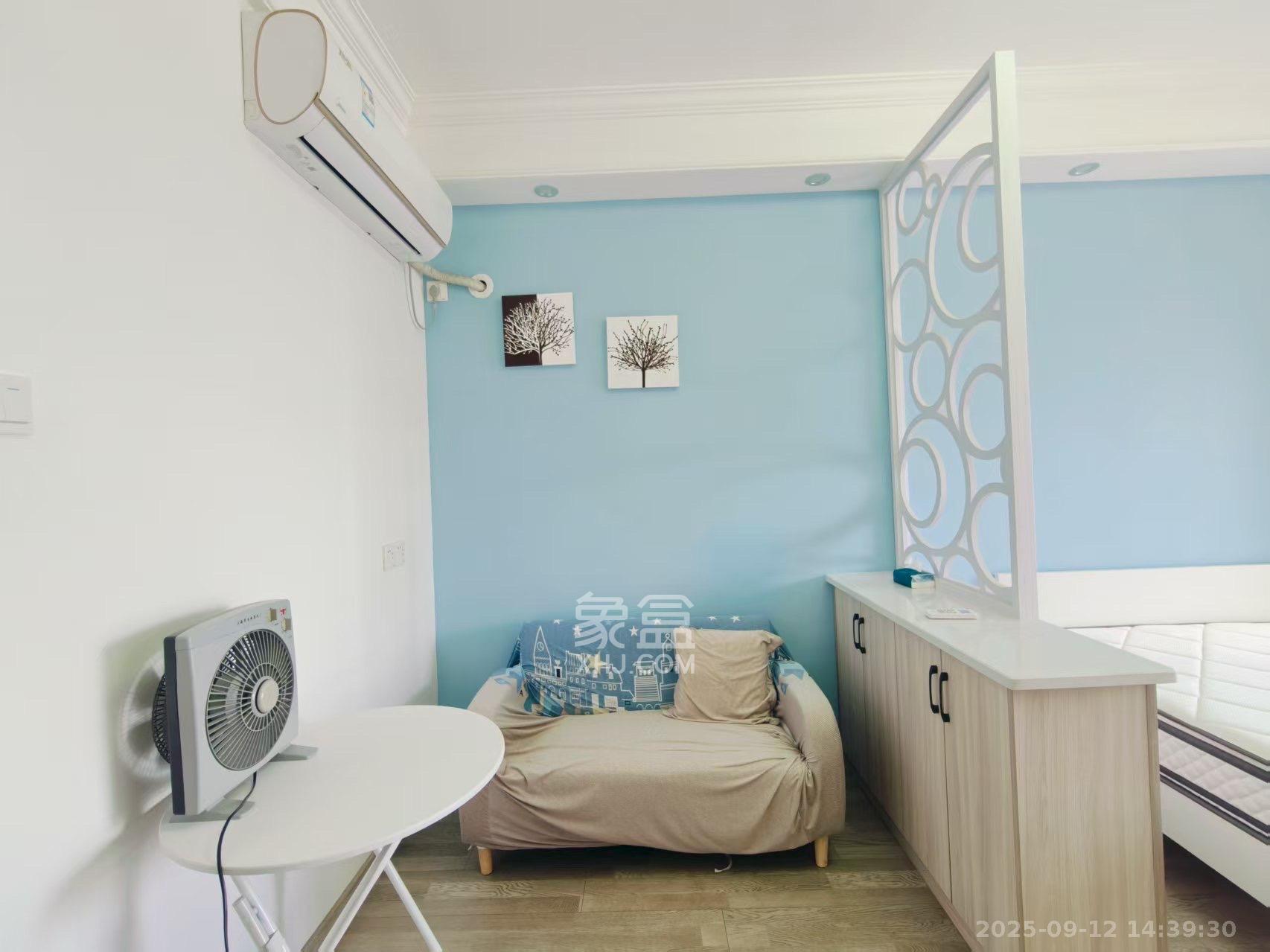 上园商住小区  1室0厅0卫    2000.0元/月室内图