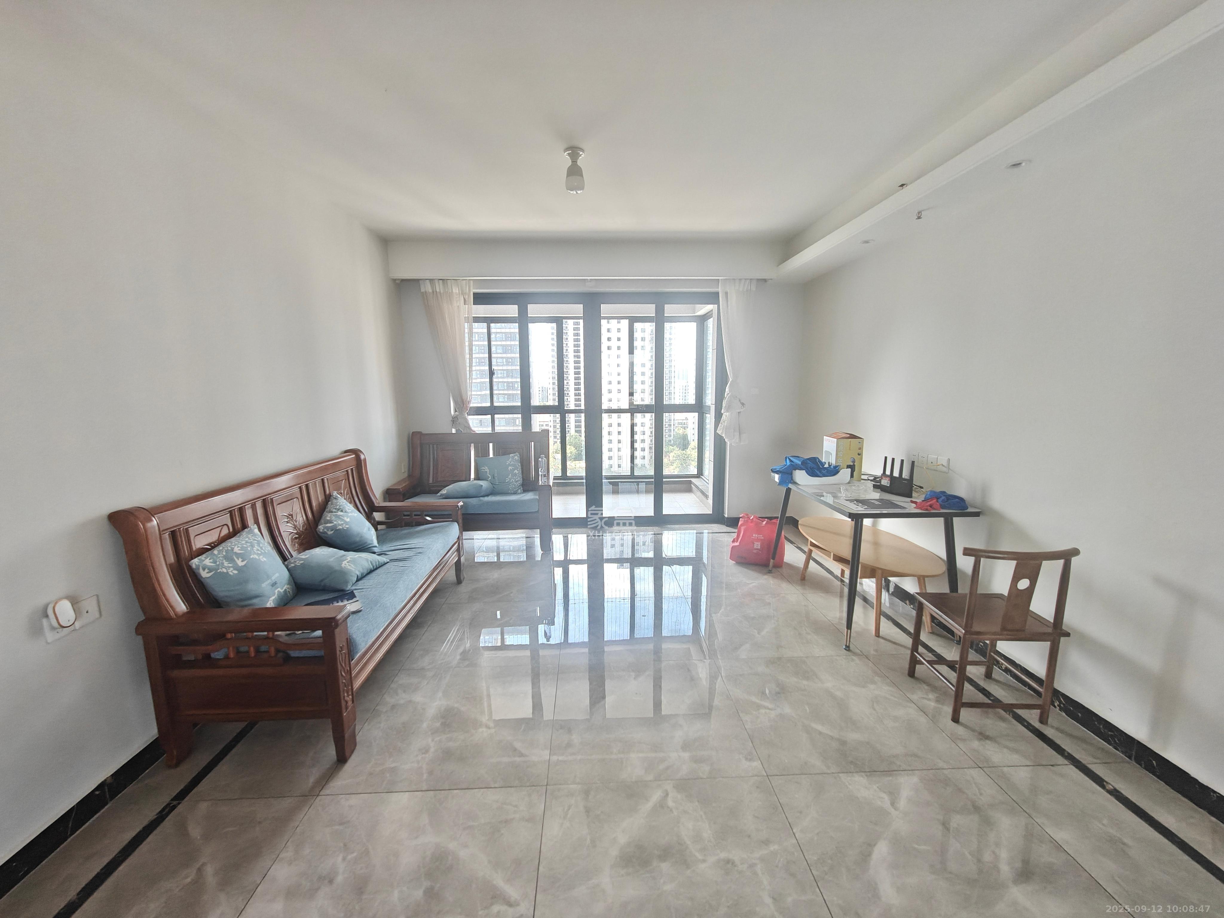 保利中环广场(保利中悦苑) 4室2厅2卫 4500.0元/月 保利中环广场(保利中悦苑) 4室2厅2卫 4500.0元/月室内图