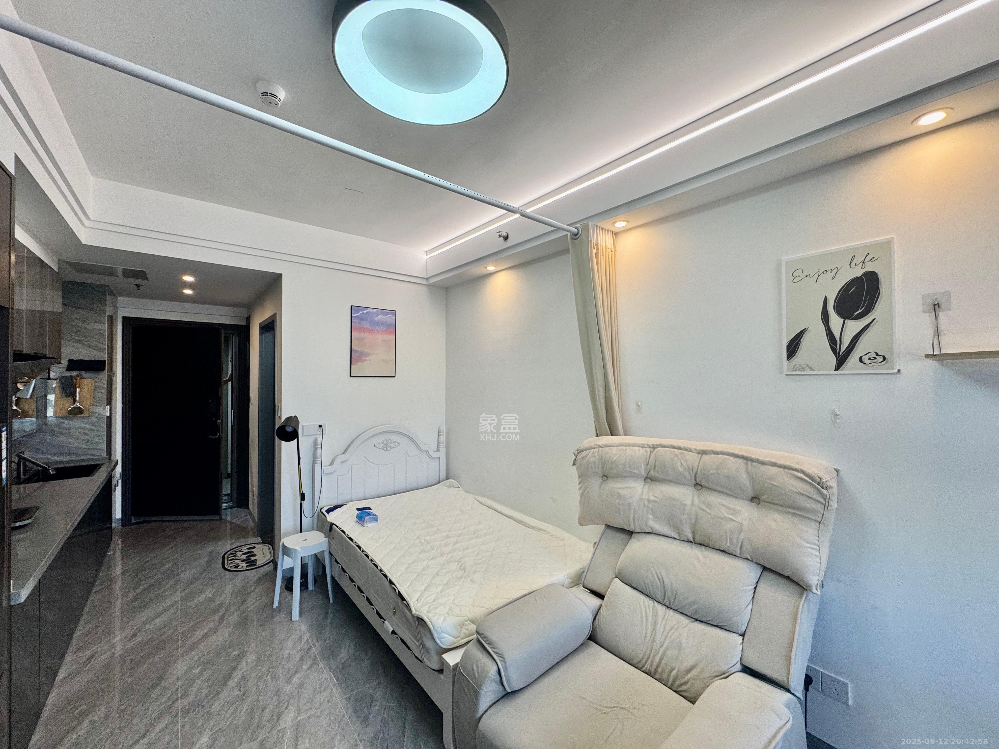 金地铂悦  1室0厅0卫    1100.0元/月室内图