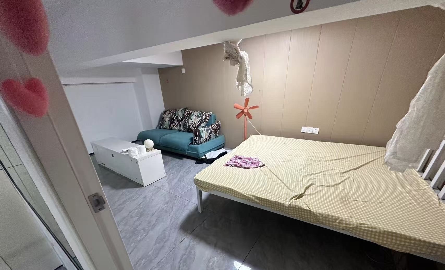 榆海大厦 2室1厅1卫 2000.0元/月 榆海大厦 2室1厅1卫 2000.0元/月室内图