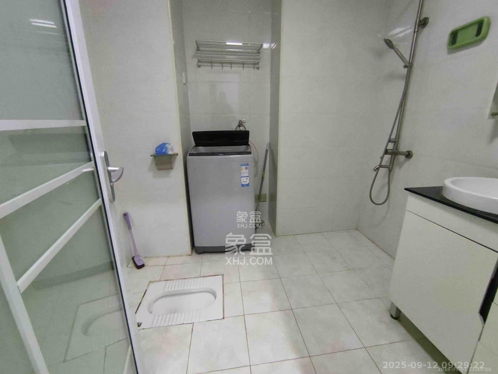 荣盛花语馨苑  1室1厅1卫    1600.0元/月室内图