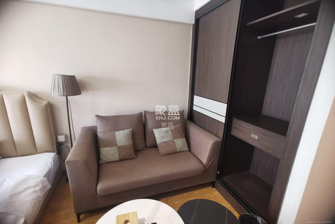 阳光城檀悦 1室1厅1卫 2100.0元/月 阳光城檀悦 1室1厅1卫 2100.0元/月室内图