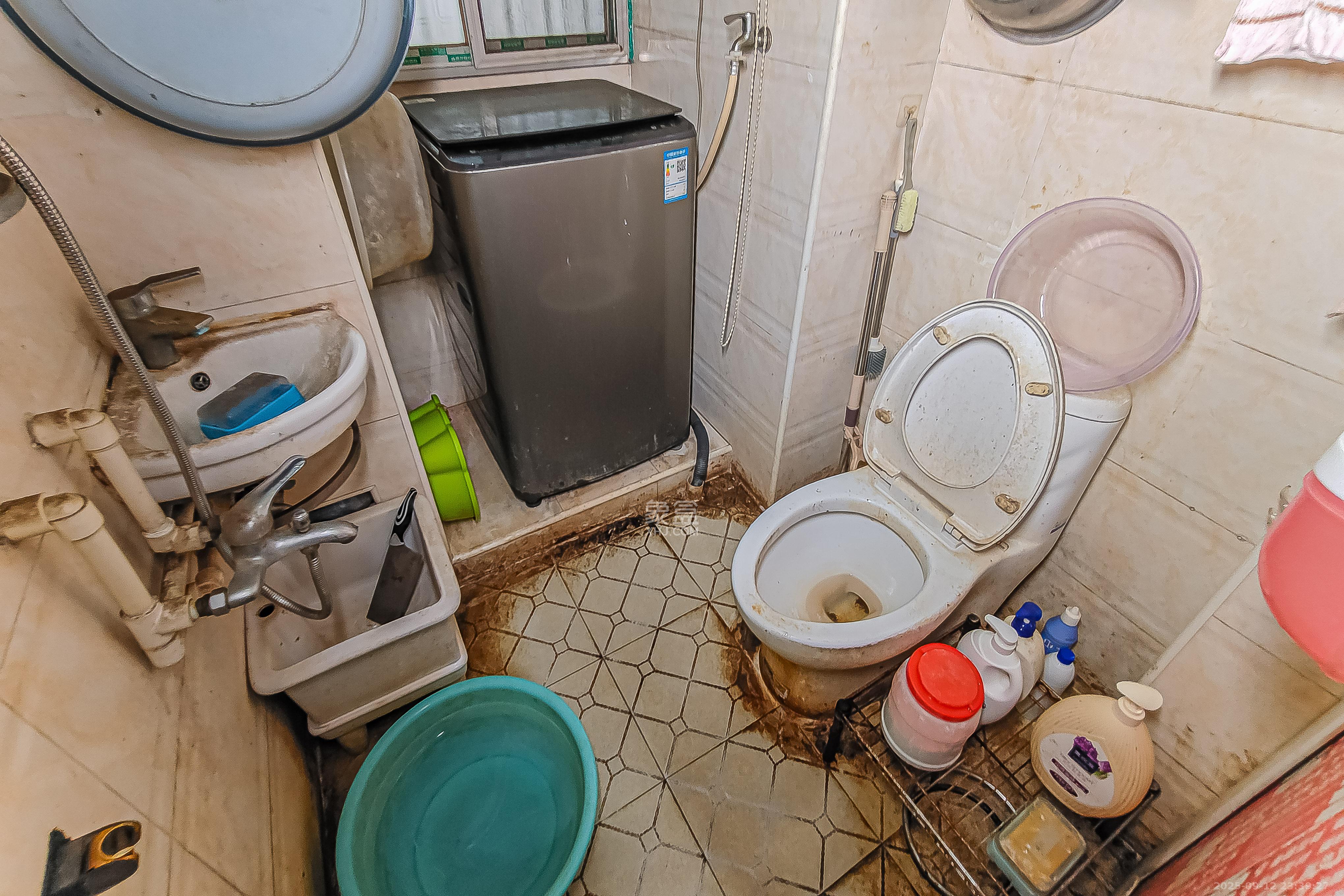 杏花苑 1室1厅1卫 26.0万 杏花苑 1室1厅1卫 26.0万卫生间