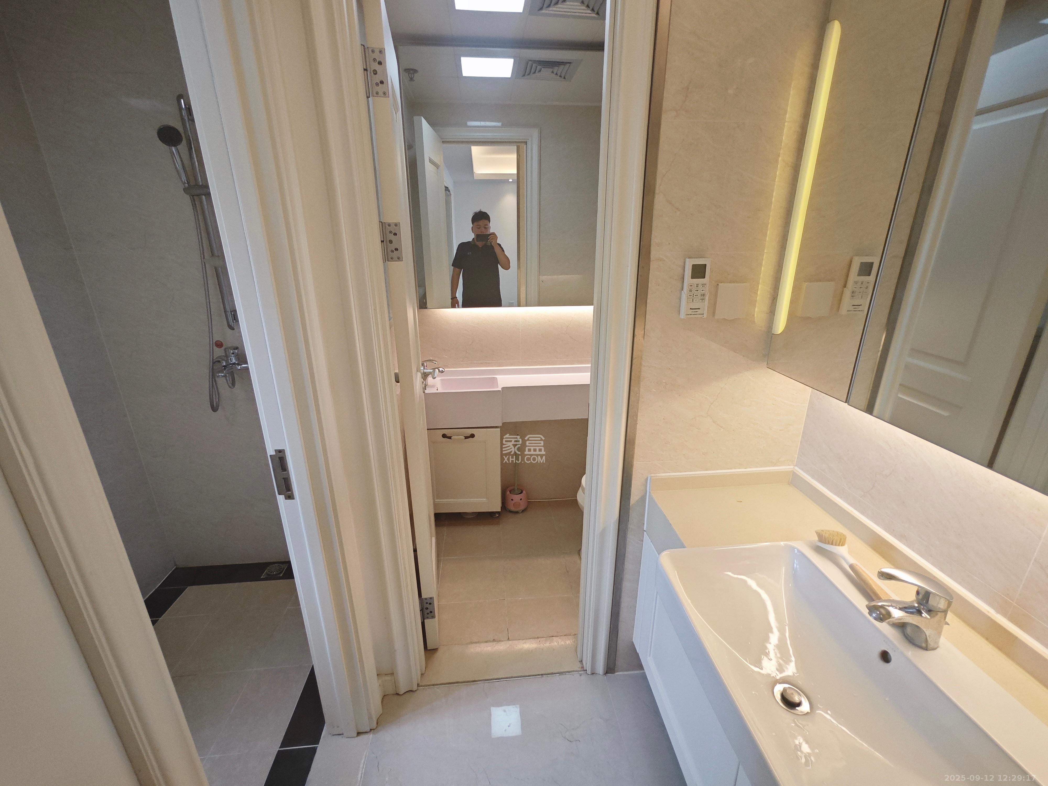 万科里金域国际 4室2厅2卫 5330.0元/月 万科里金域国际 4室2厅2卫 5330.0元/月室内图