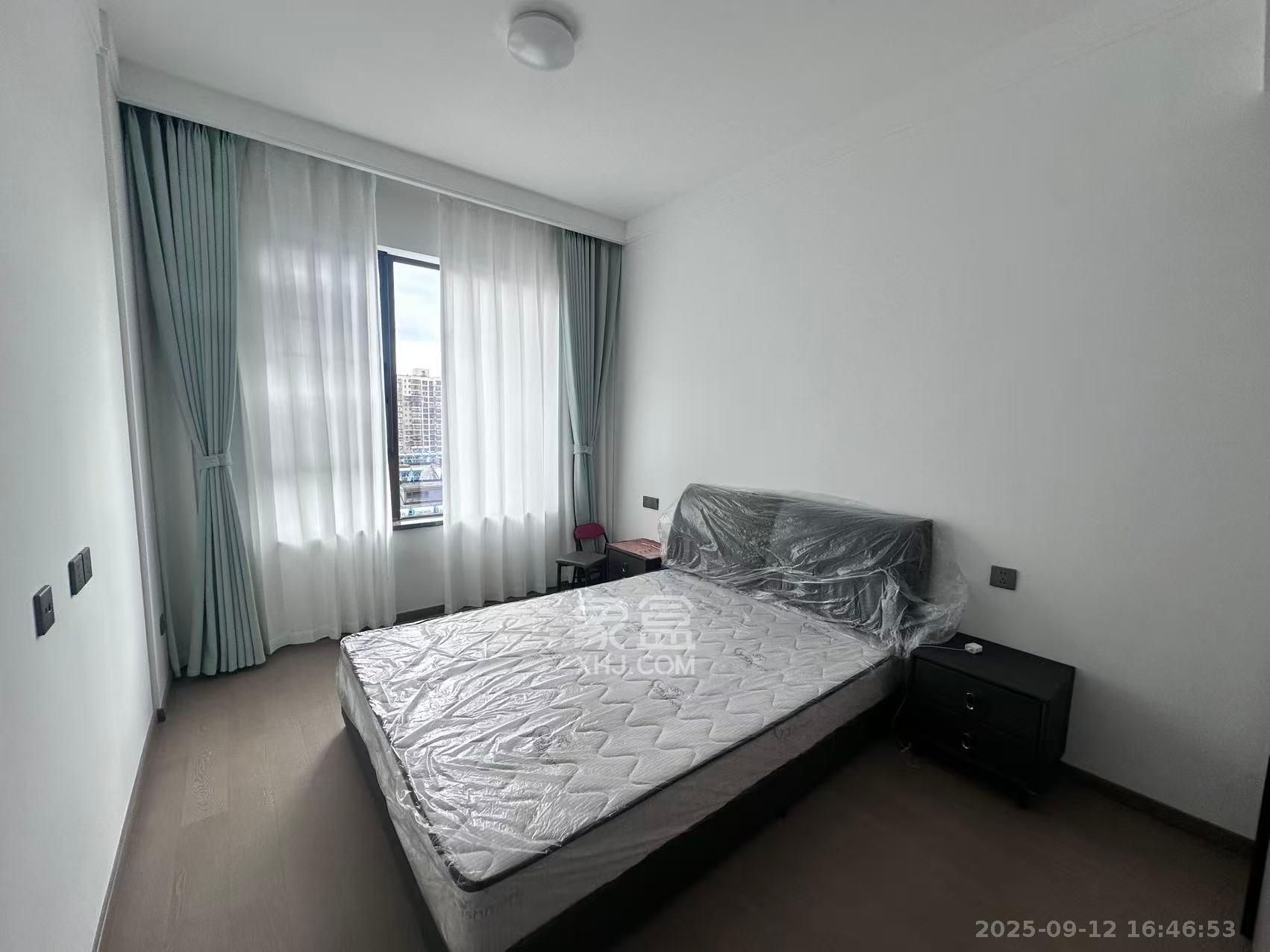 正荣滨江紫阙台  4室2厅3卫    5500.0元/月室内图