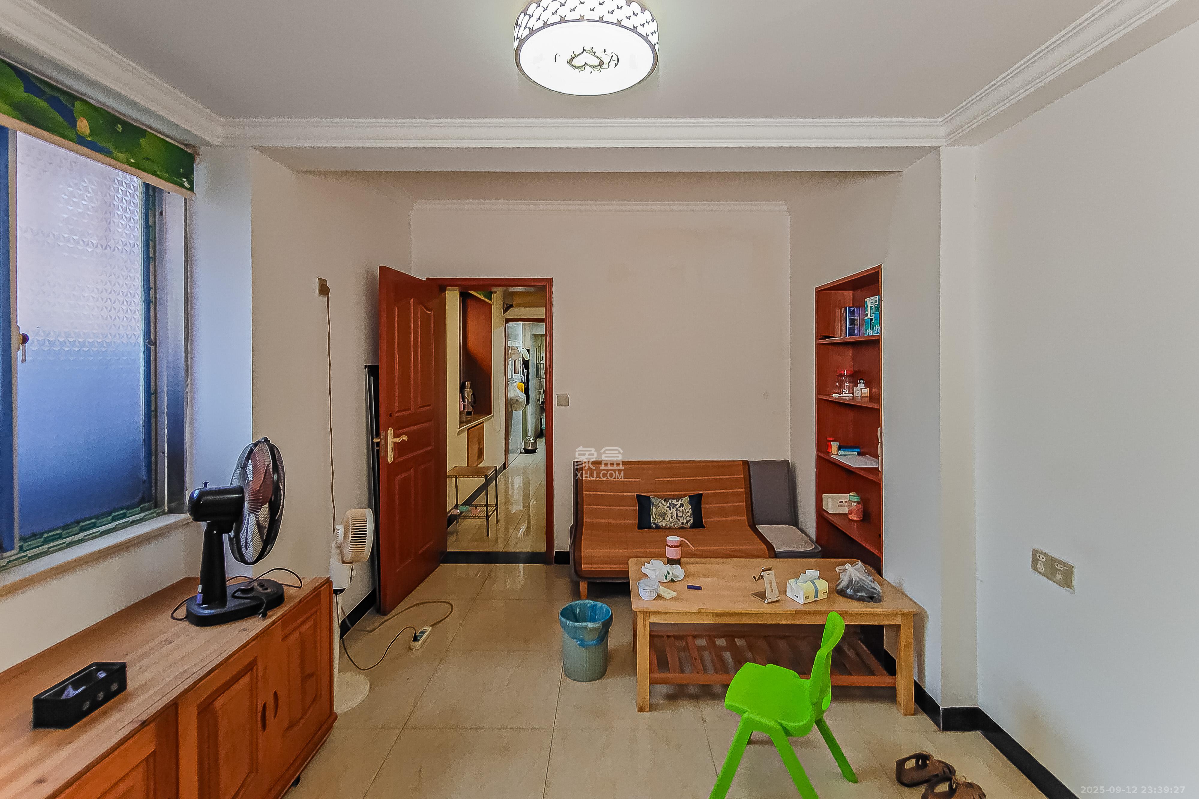 杏花苑  1室1厅1卫    26.0万客厅