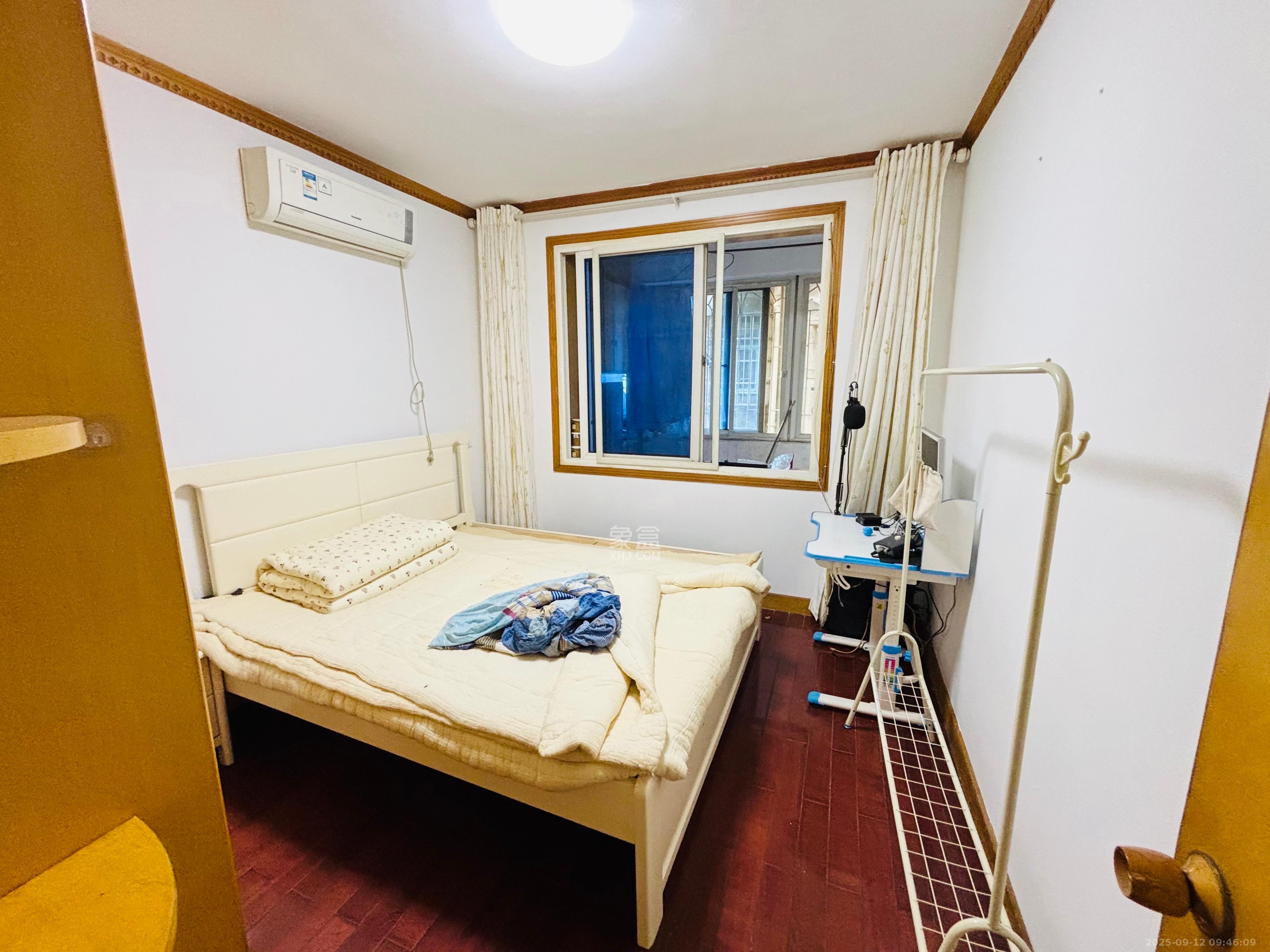 城南花苑  2室2厅2卫    2200.0元/月室内图