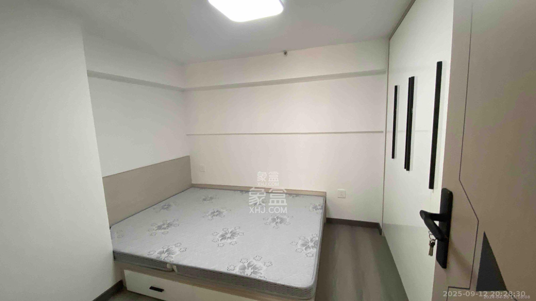 新城悦隽公园  2室1厅1卫    1700.0元/月室内图