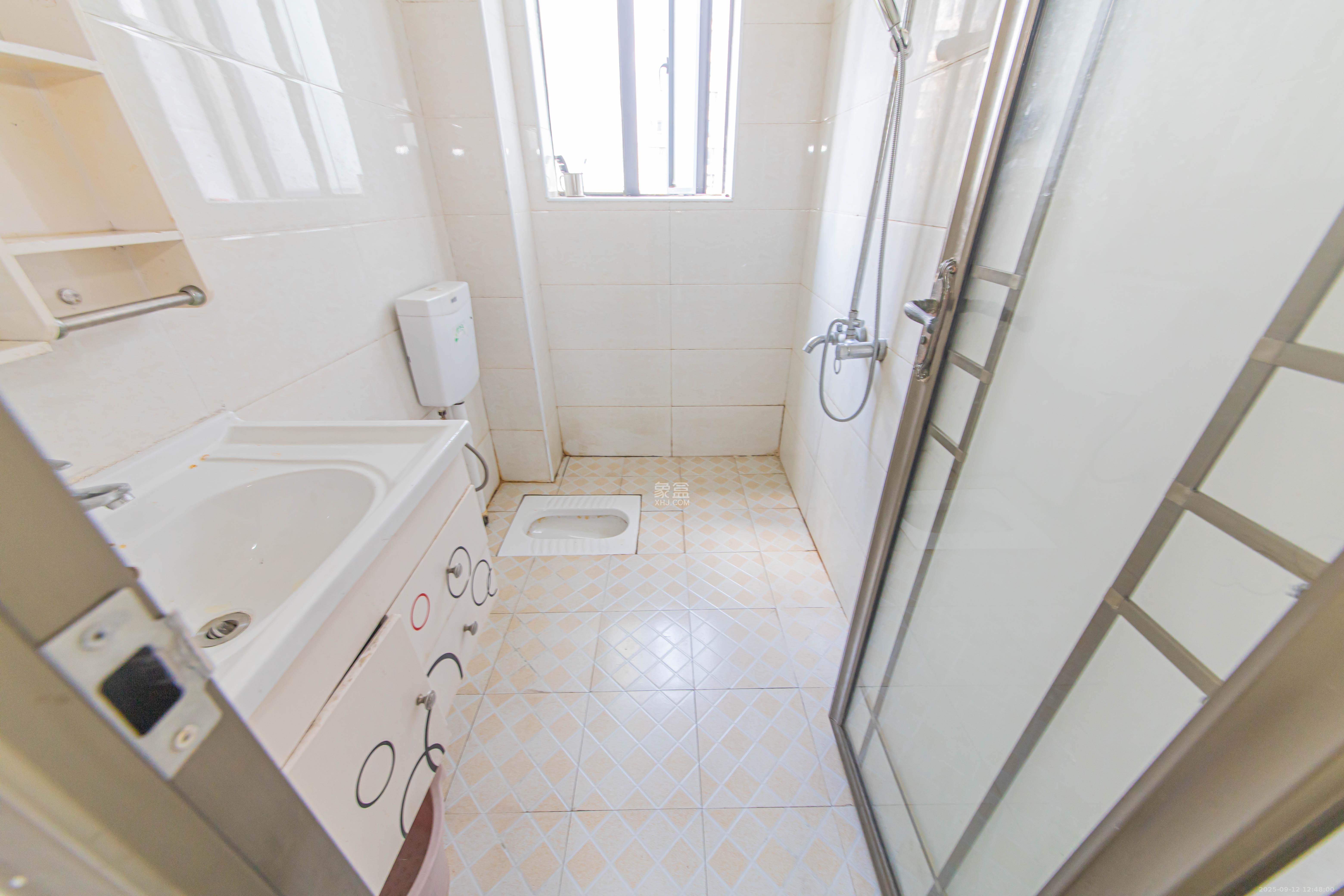 中信城市广场(中信新城一期) 2室2厅1卫 1880.0元/月 中信城市广场(中信新城一期) 2室2厅1卫 1880.0元/月室内图