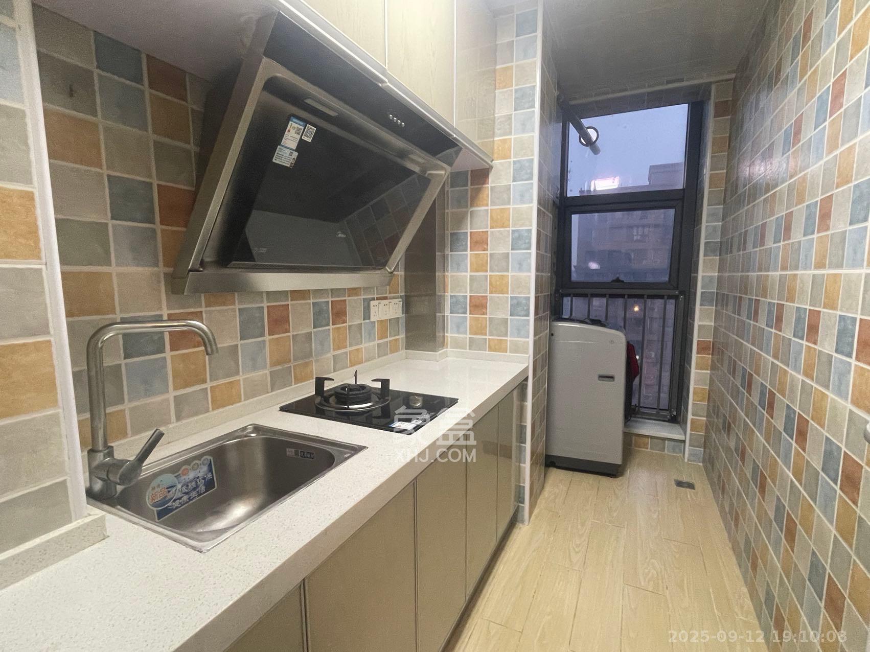 第六都(陆都小区) 1室1厅1卫 1650.0元/月 第六都(陆都小区) 1室1厅1卫 1650.0元/月室内图