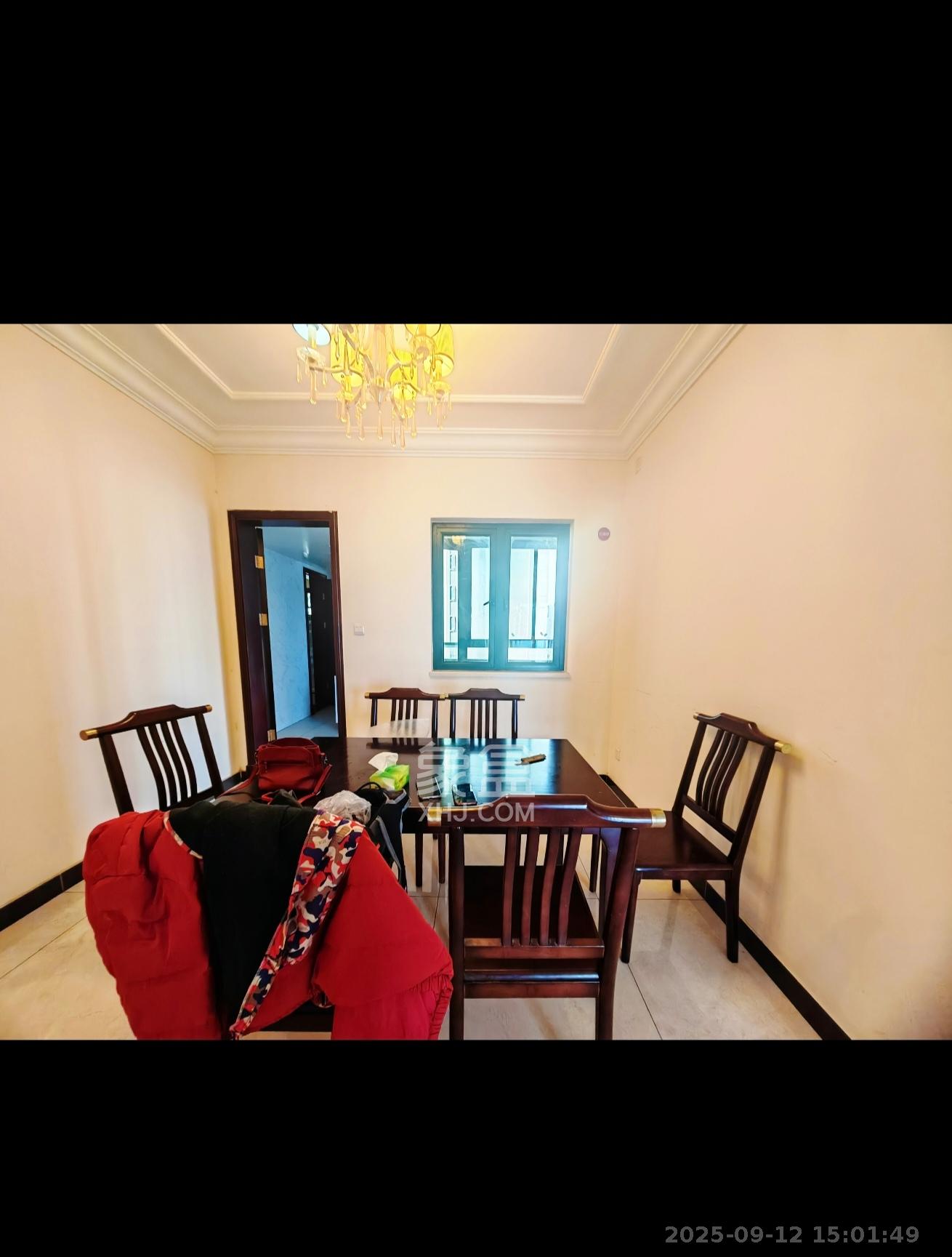 恒大御景湾  3室2厅2卫    3500.0元/月 恒大御景湾  3室2厅2卫    3500.0元/月室内图