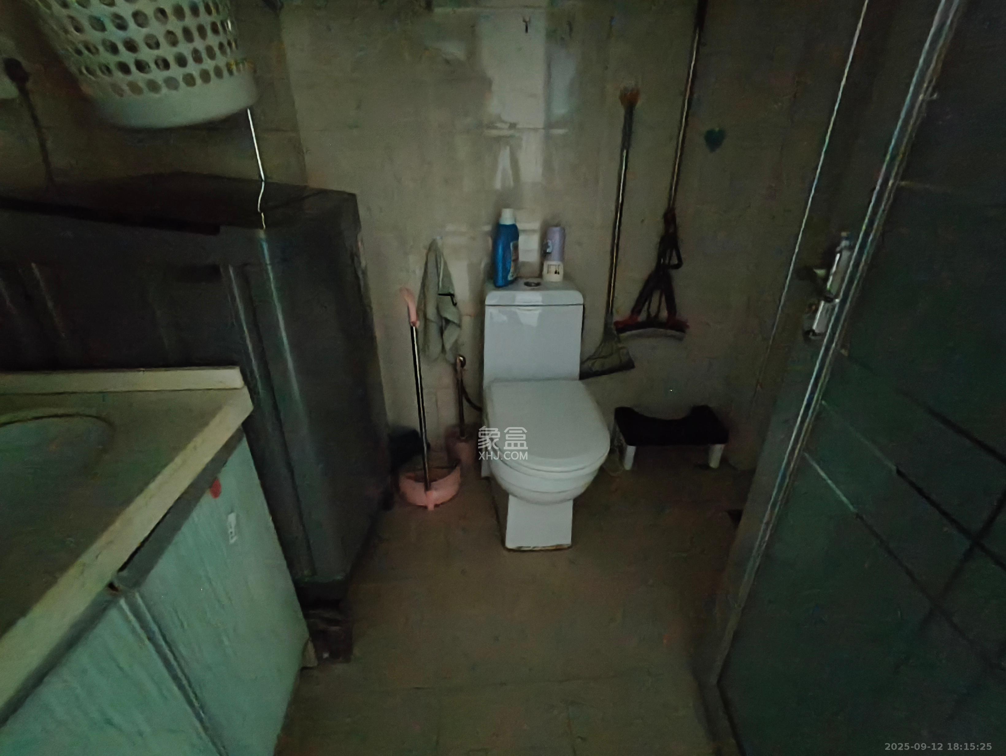 融圣国际  1室1厅1卫    1700.0元/月室内图