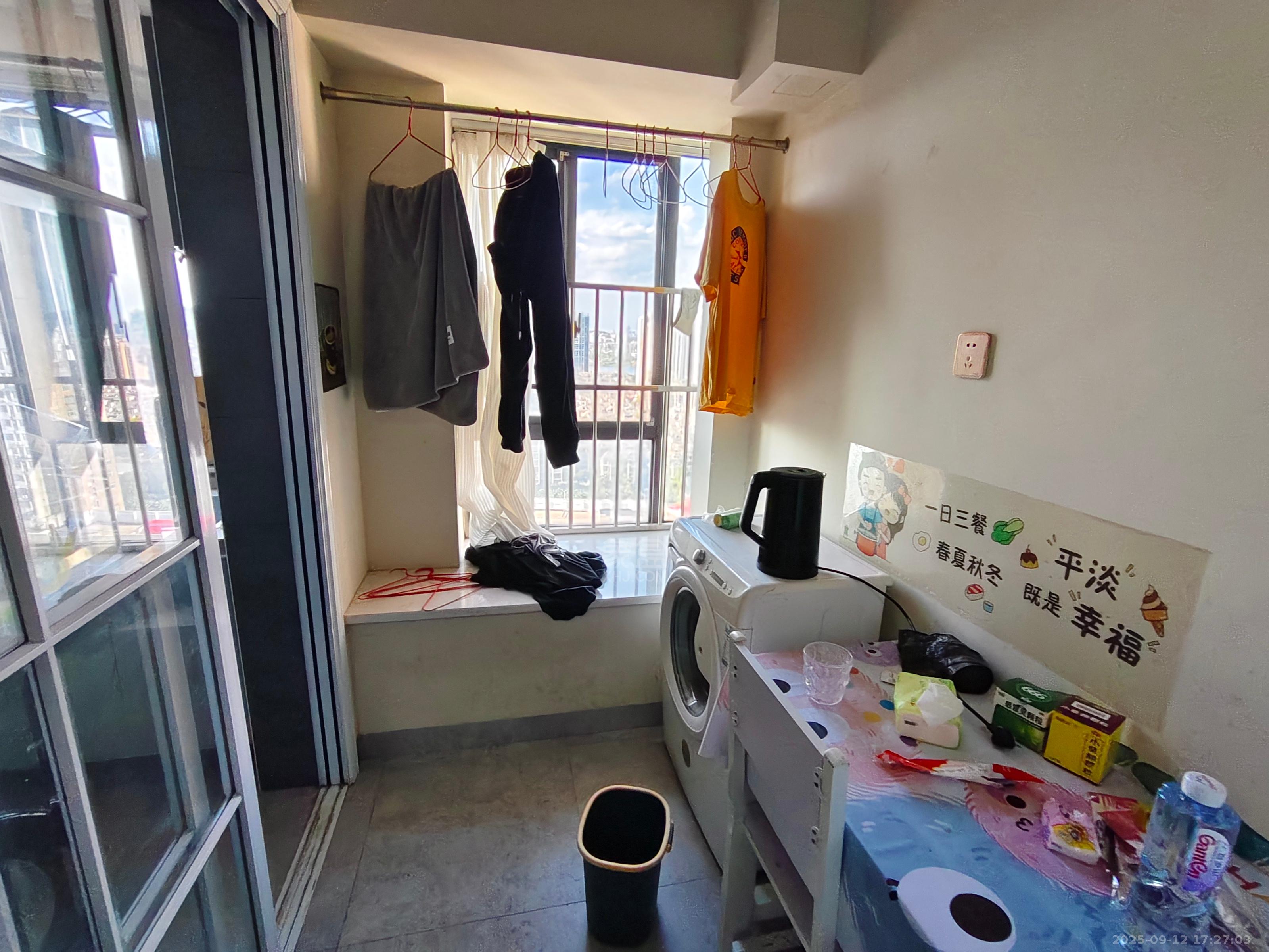 中建御山和苑 1室1厅1卫 1100.0元/月 中建御山和苑 1室1厅1卫 1100.0元/月室内图