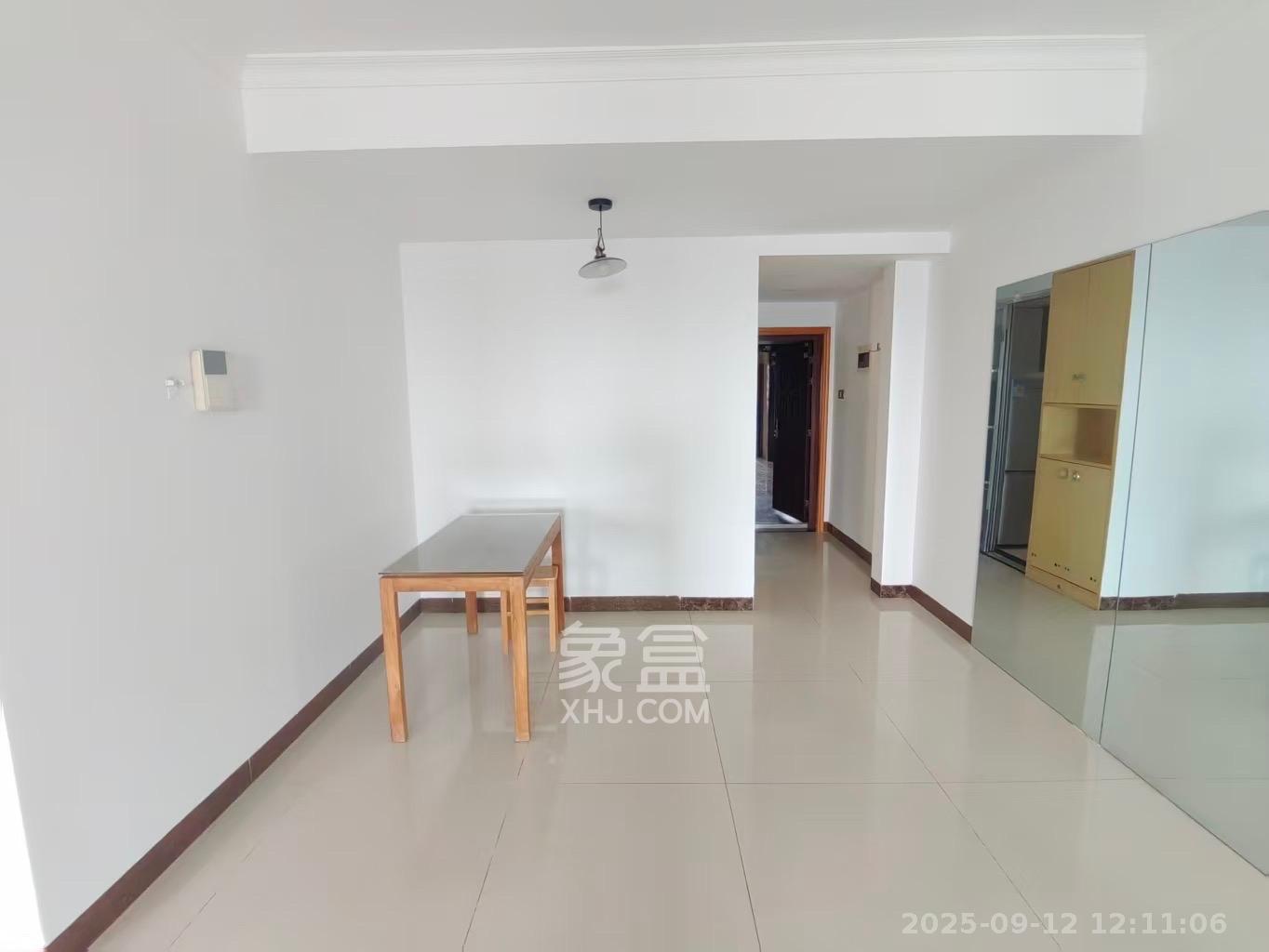 海洋半岛（月珑湾）  3室2厅1卫    2100.0元/月室内图