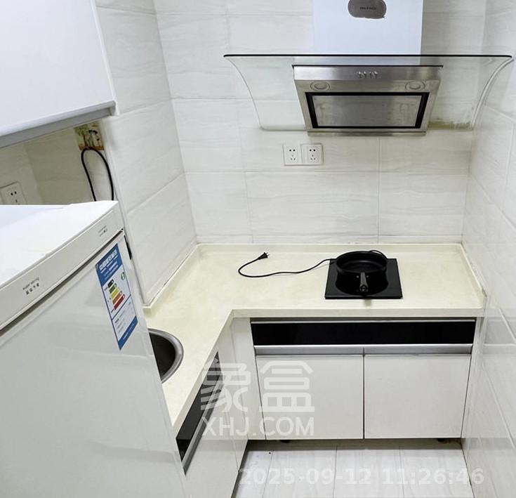 壹号公馆  1室1厅1卫    2800.0元/月 壹号公馆  1室1厅1卫    2800.0元/月室内图