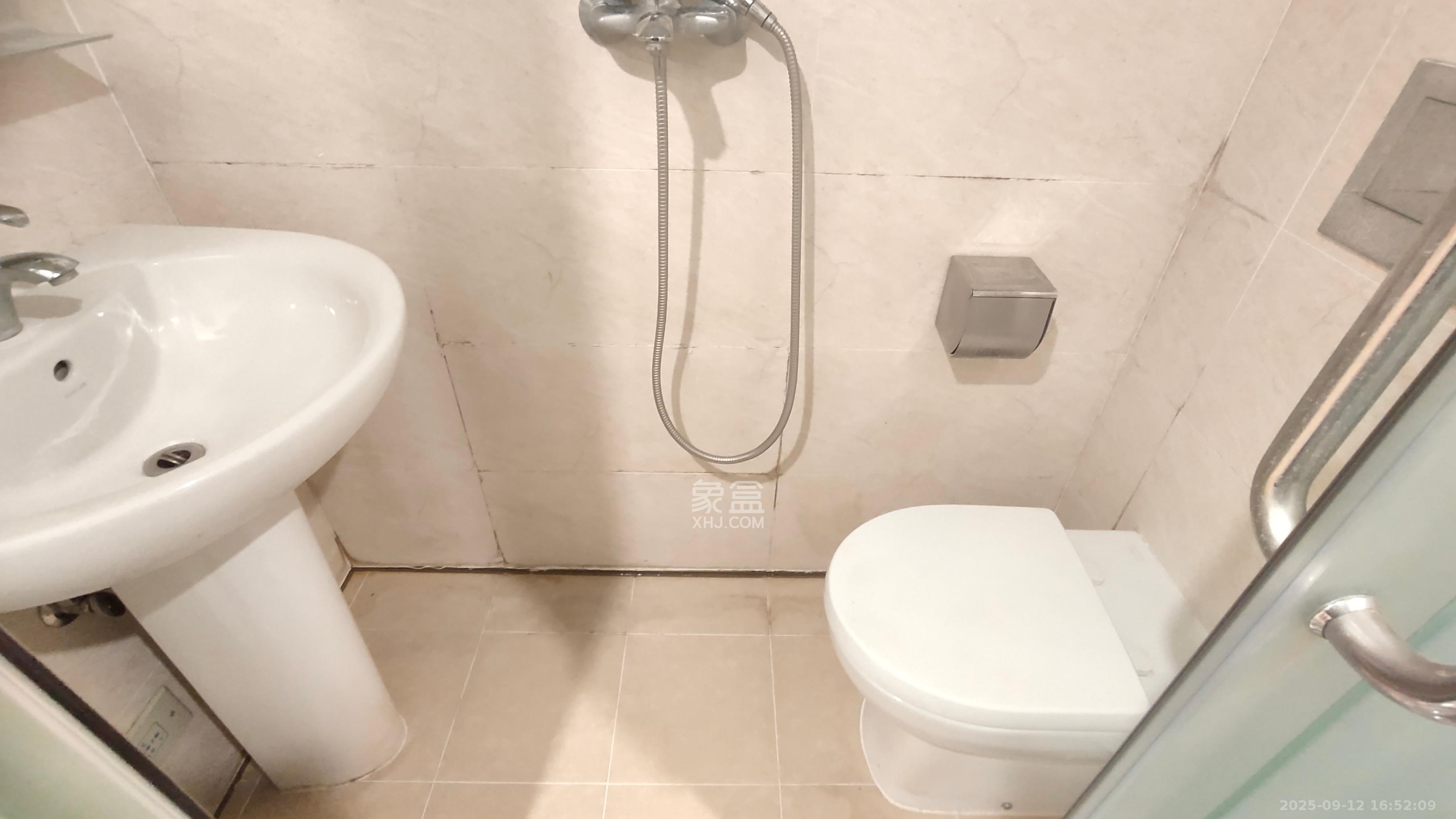 万科金域缇香 1室1厅1卫 1200.0元/月 万科金域缇香 1室1厅1卫 1200.0元/月室内图