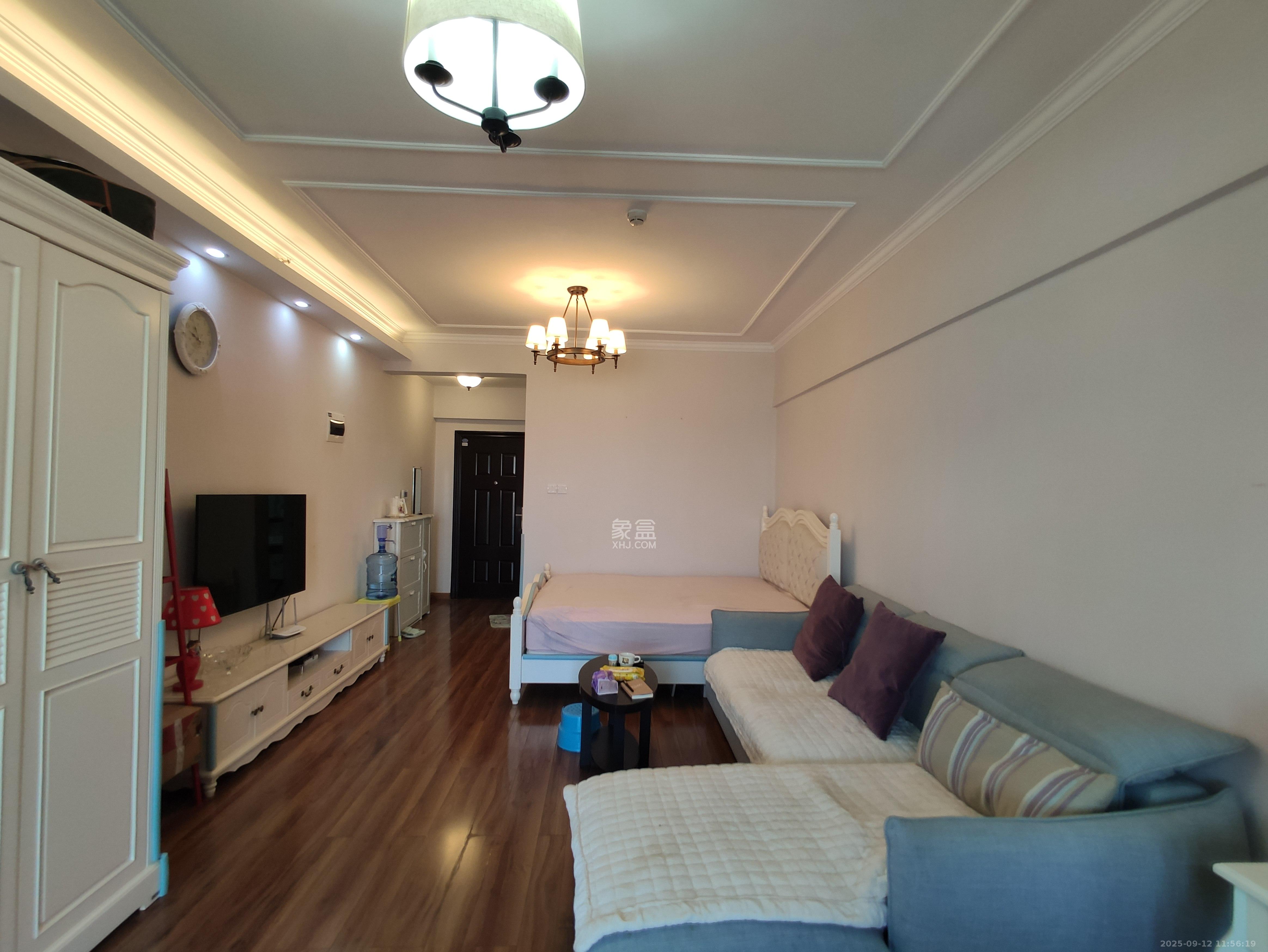 山水湾 1室1厅1卫 1600.0元/月 山水湾 1室1厅1卫 1600.0元/月室内图