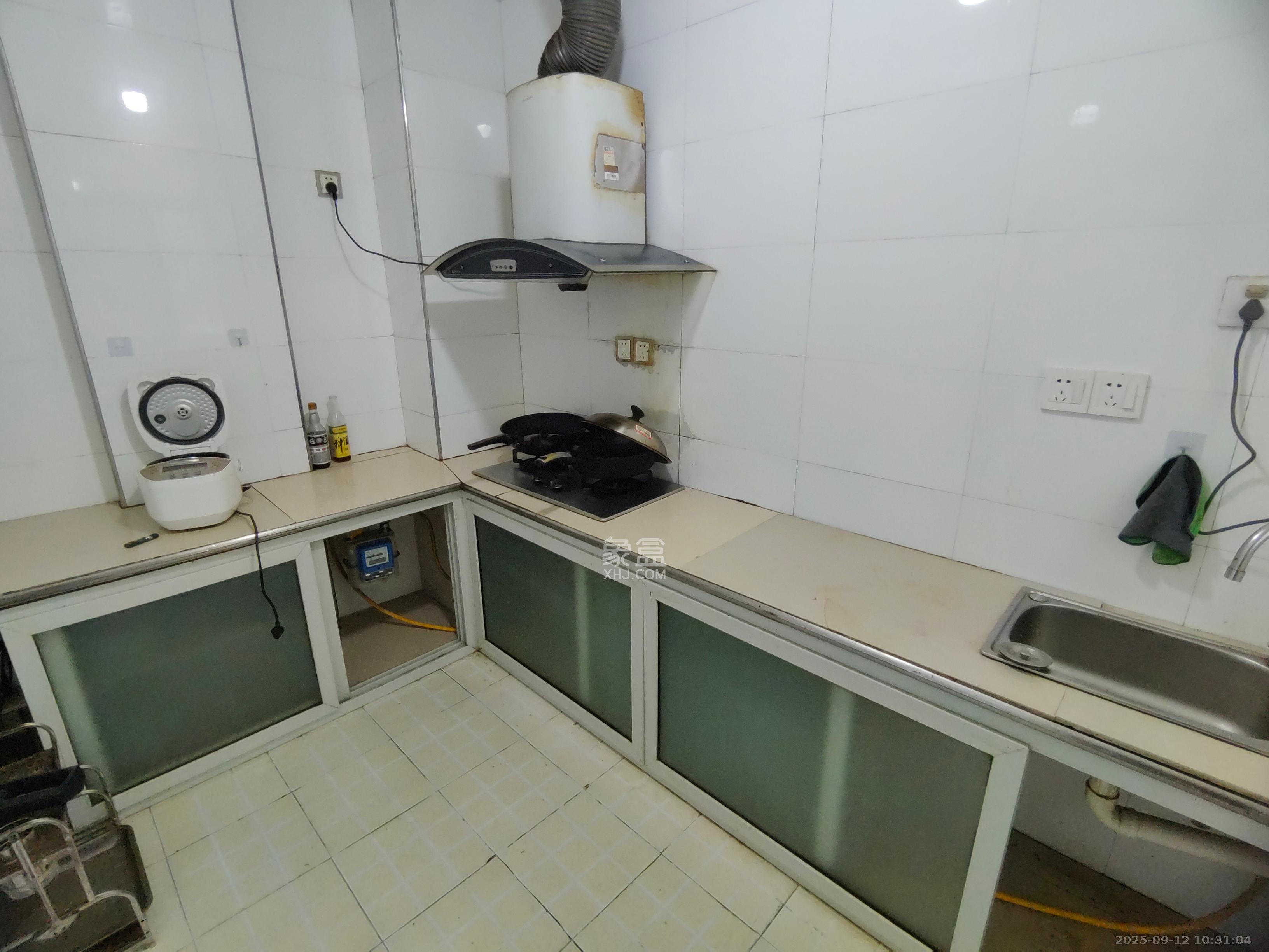 洞井二小区  3室2厅1卫    2100.0元/月室内图