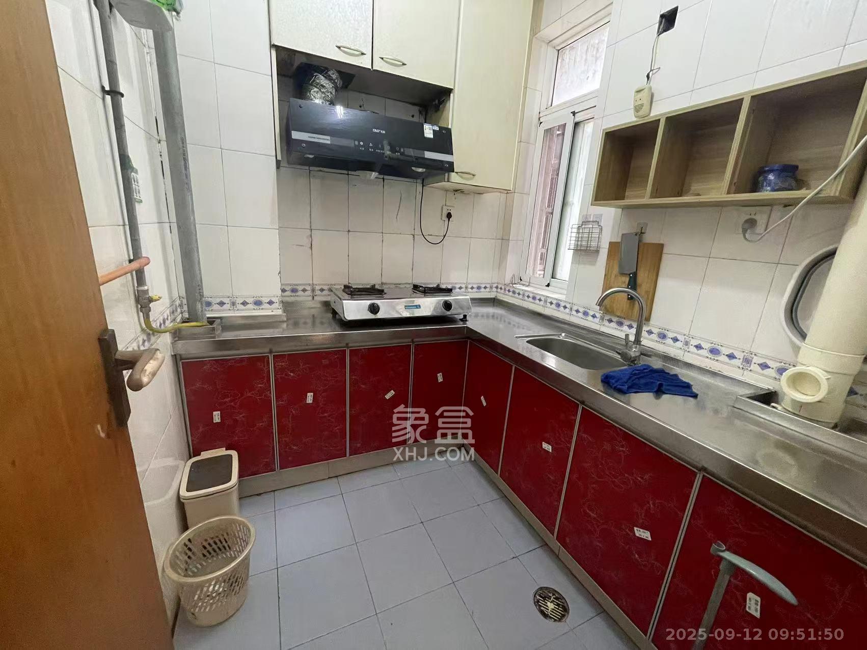 五一华府  2室1厅1卫    2200.0元/月室内图