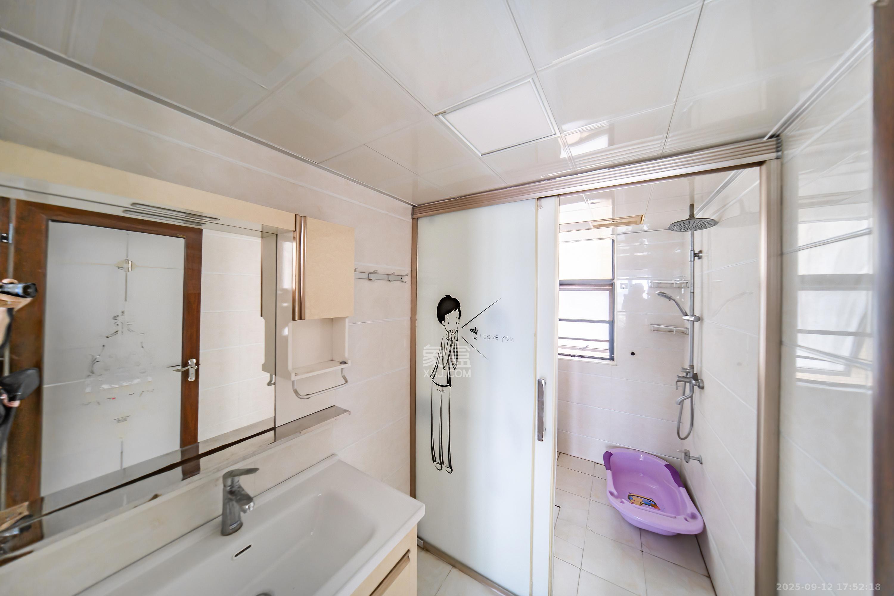 兰亭湾畔  3室2厅1卫    88.0万 兰亭湾畔  3室2厅1卫    88.0万卫生间