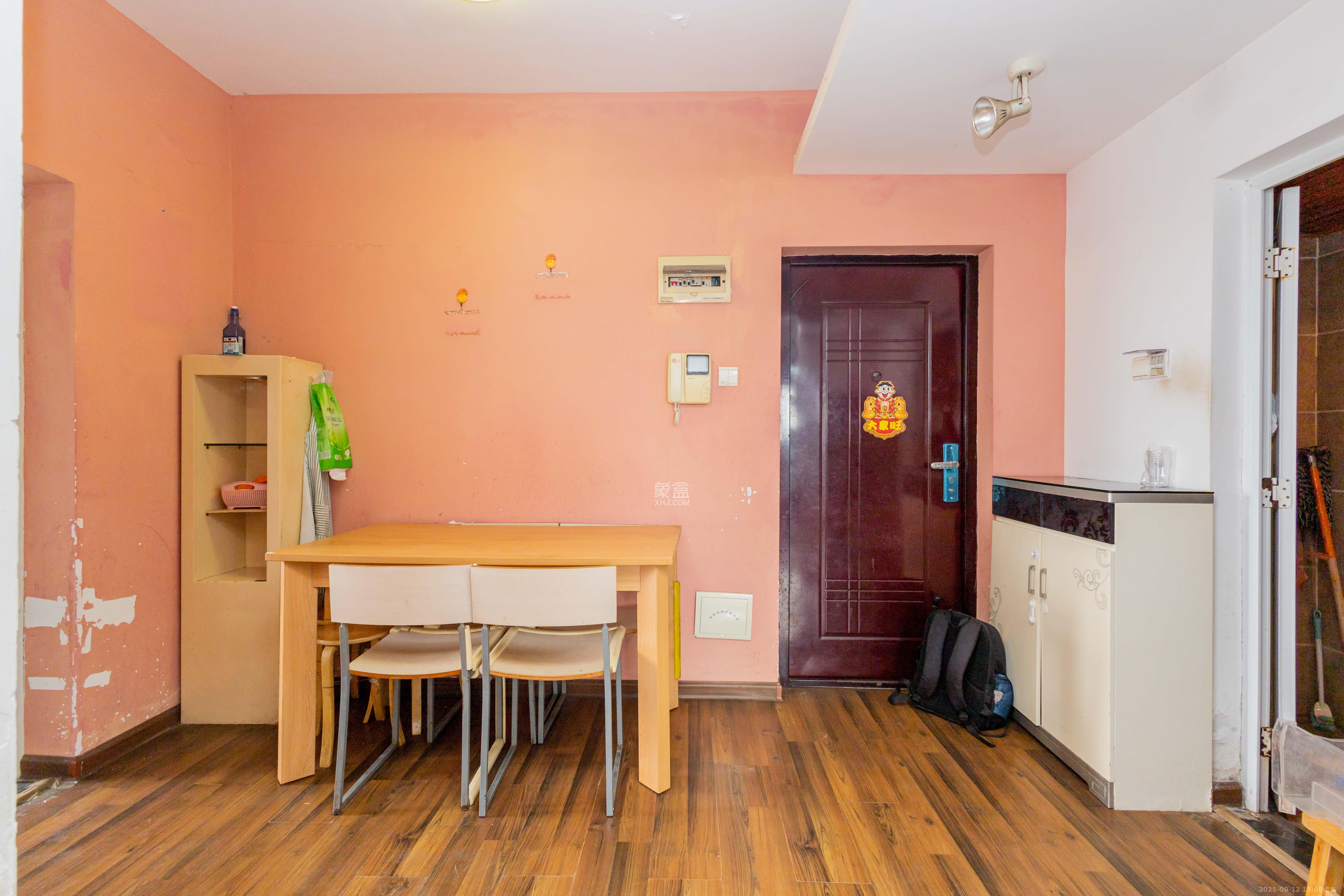 未来蜂巢 3室1厅1卫 36.5万 未来蜂巢 3室1厅1卫 36.5万客厅