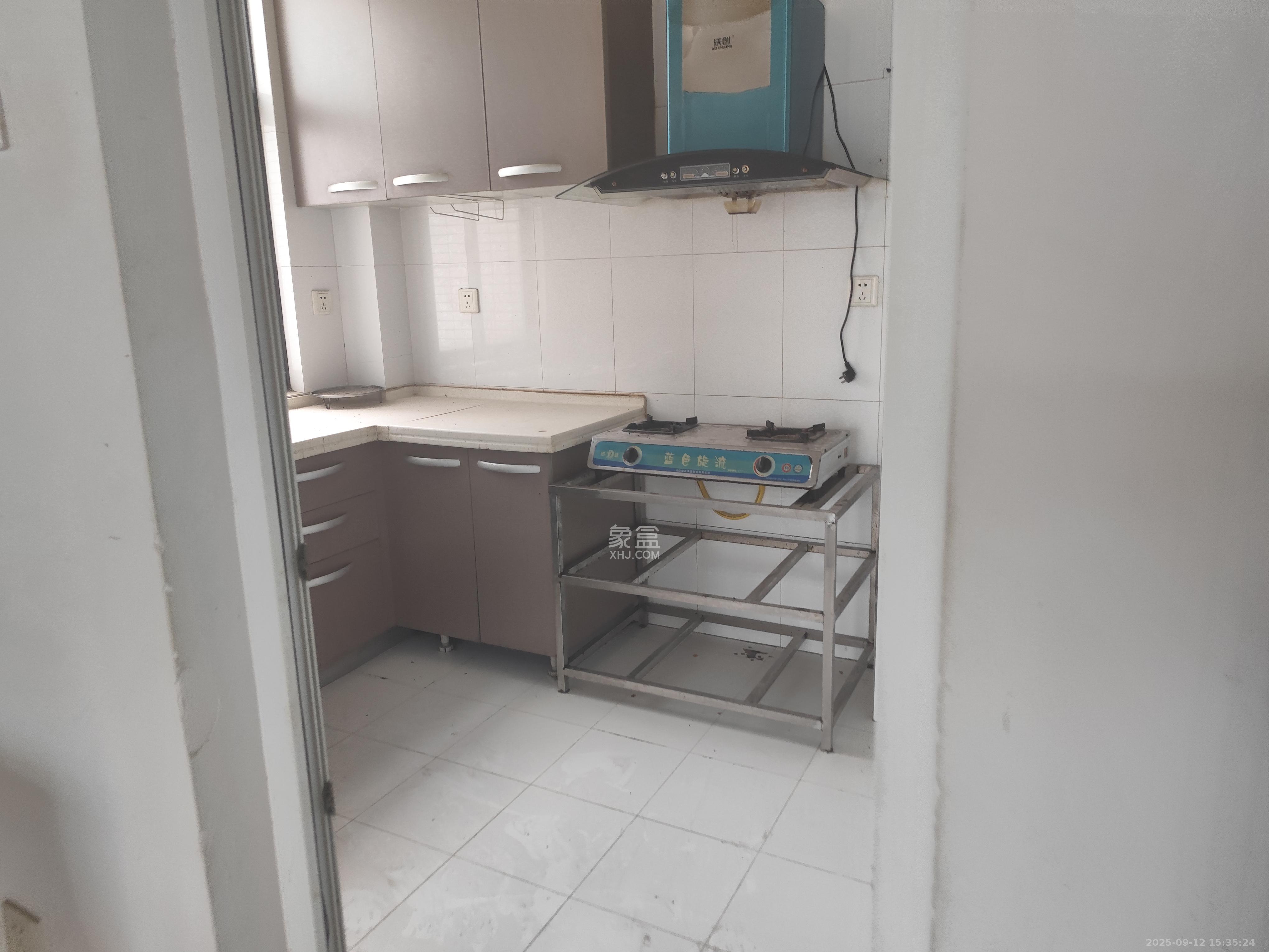 星城映象  3室2厅1卫    2500.0元/月室内图