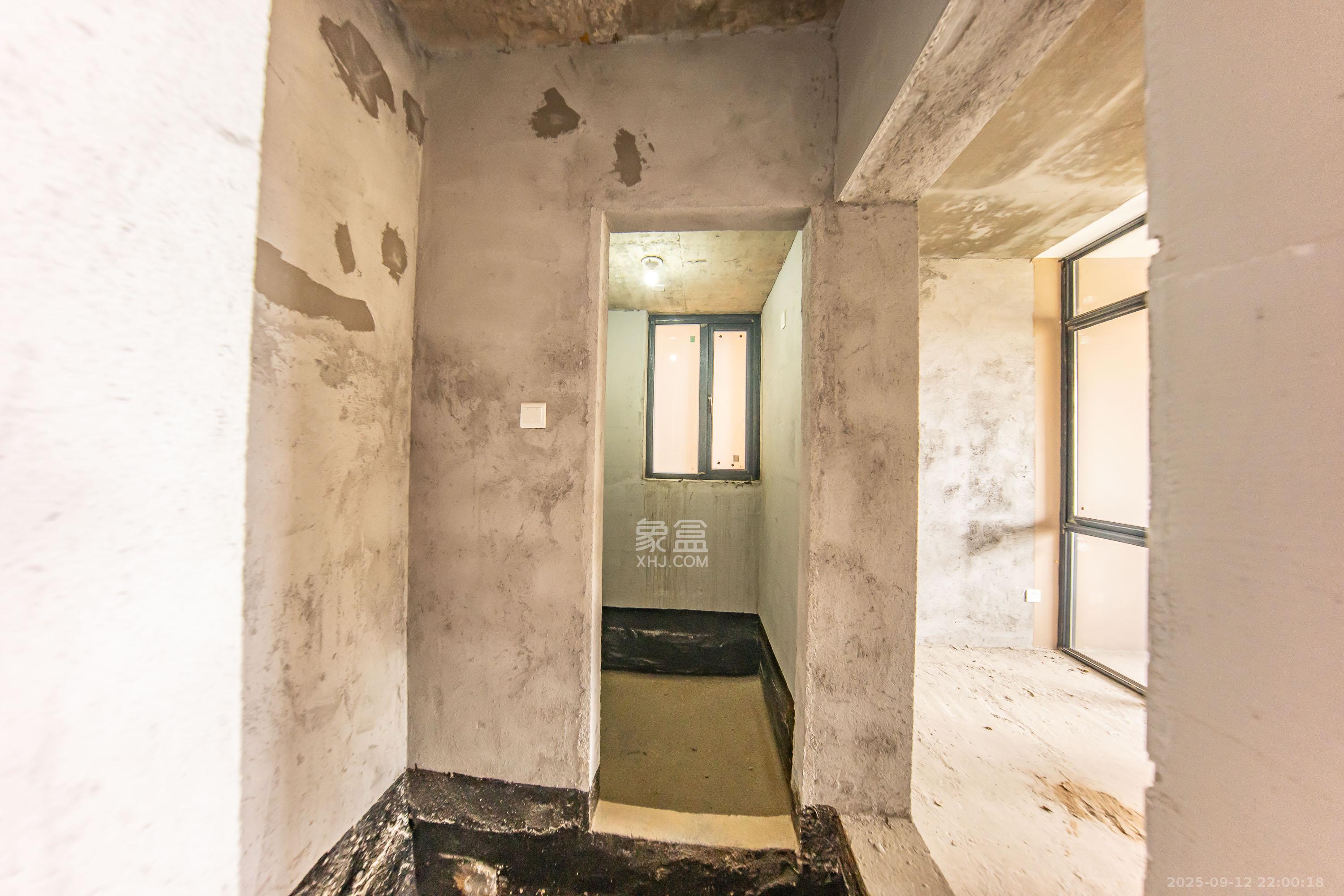 邦盛水岸御园  4室2厅2卫    63.8万卫生间