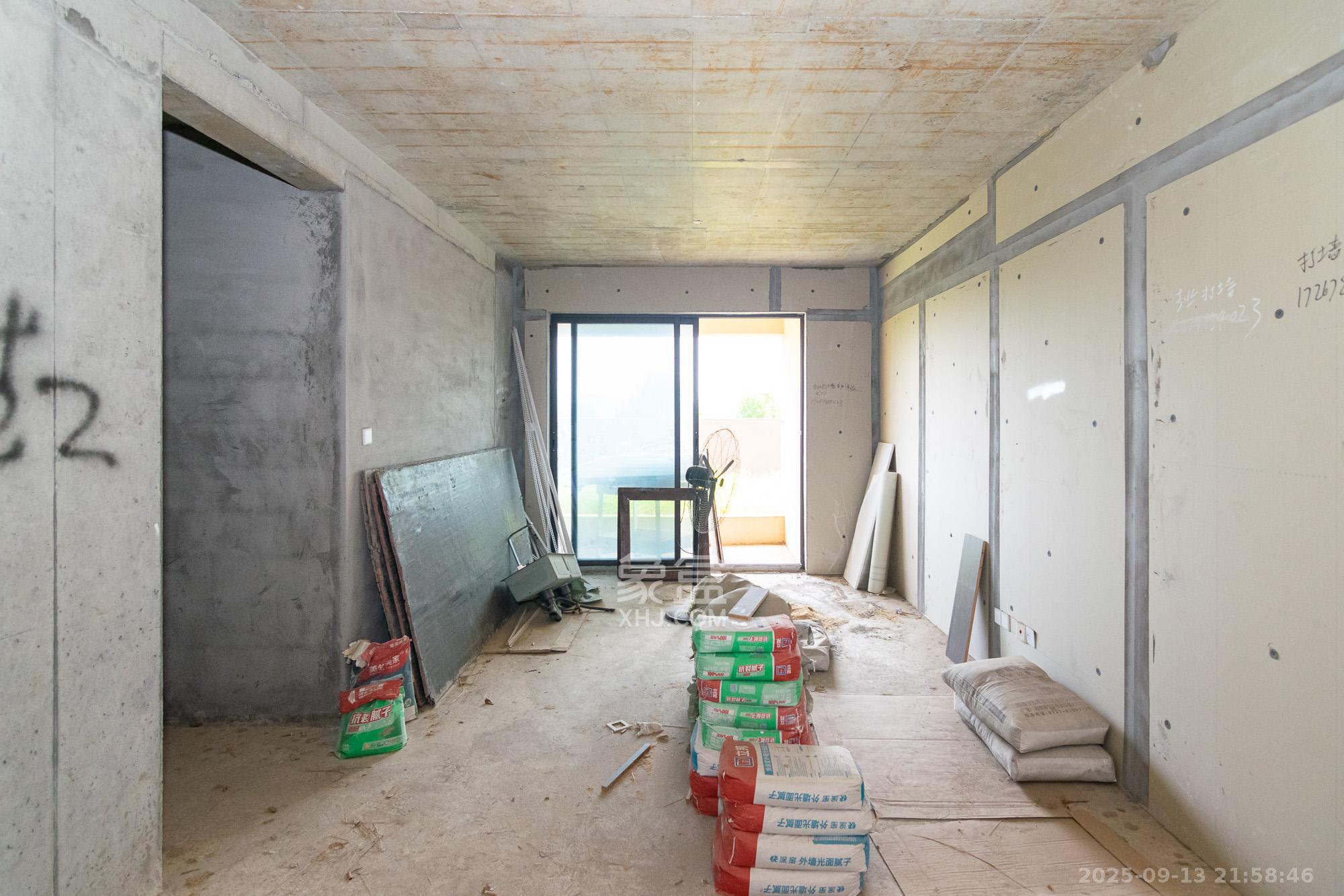 鑫湘雅韵 3室2厅1卫 76.8万 鑫湘雅韵 3室2厅1卫 76.8万客厅