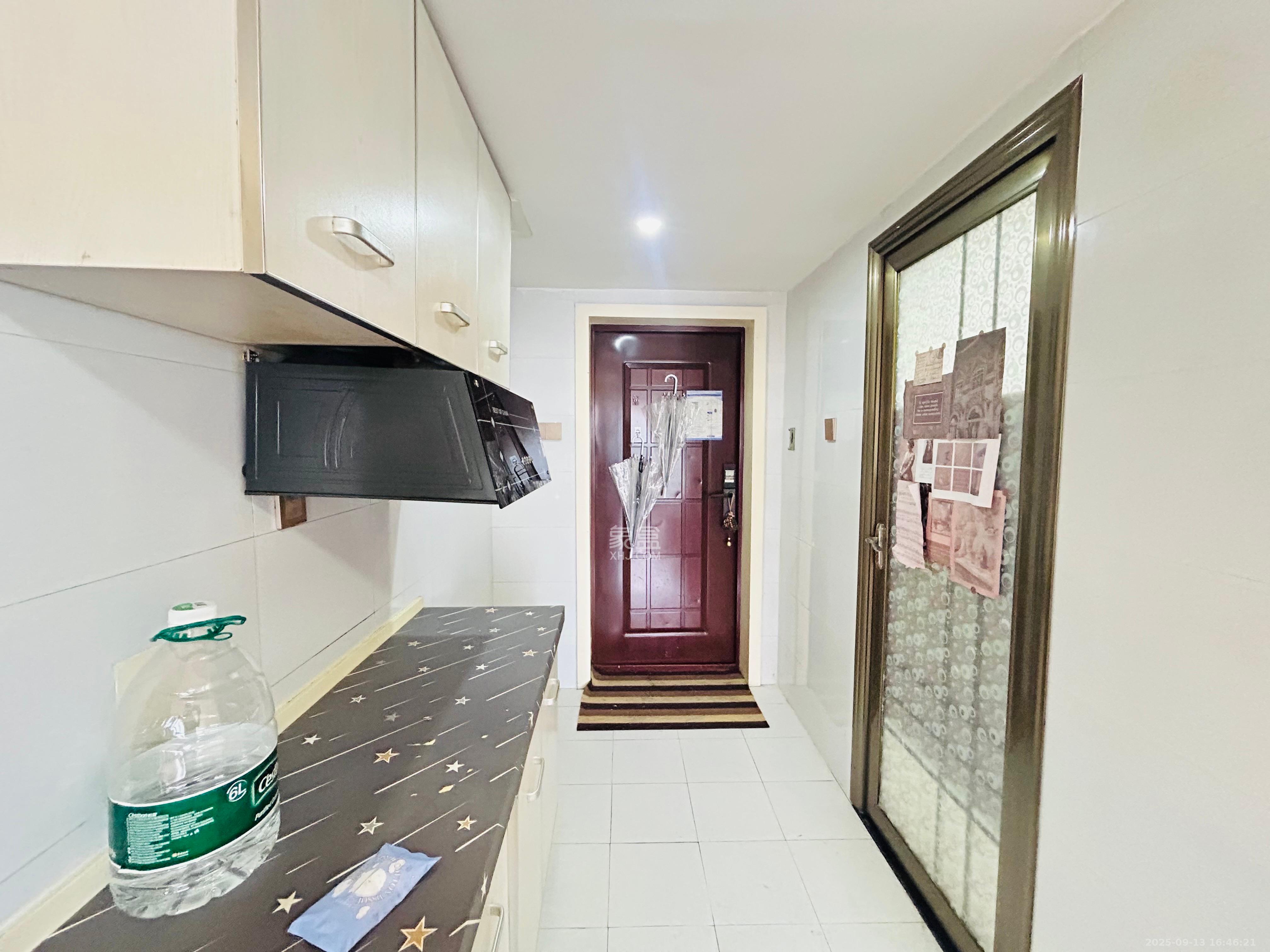 罗马国际公寓 1室1厅1卫 1200.0元/月 罗马国际公寓 1室1厅1卫 1200.0元/月室内图