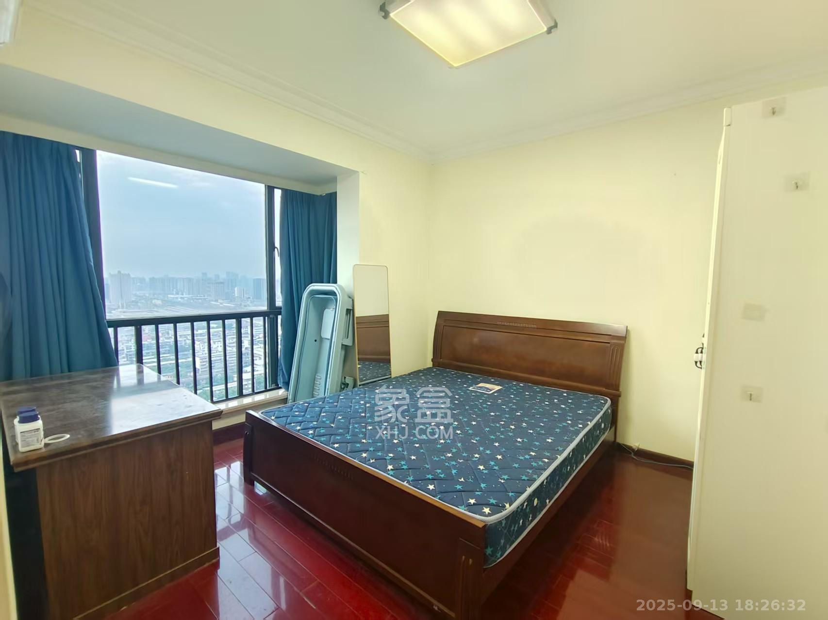 融圣国际  2室2厅1卫    2600.0元/月室内图