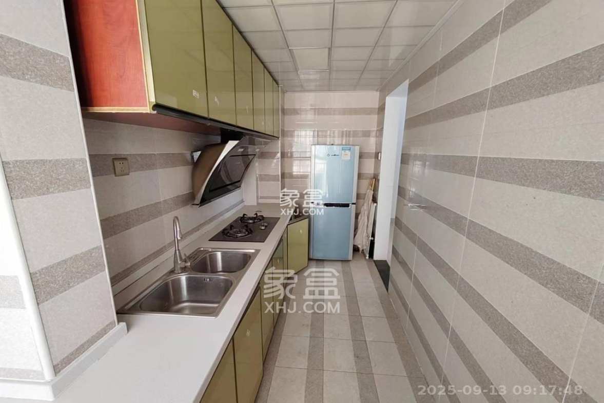 江山帝景哈佛  2室2厅1卫    1700.0元/月 江山帝景哈佛  2室2厅1卫    1700.0元/月室内图