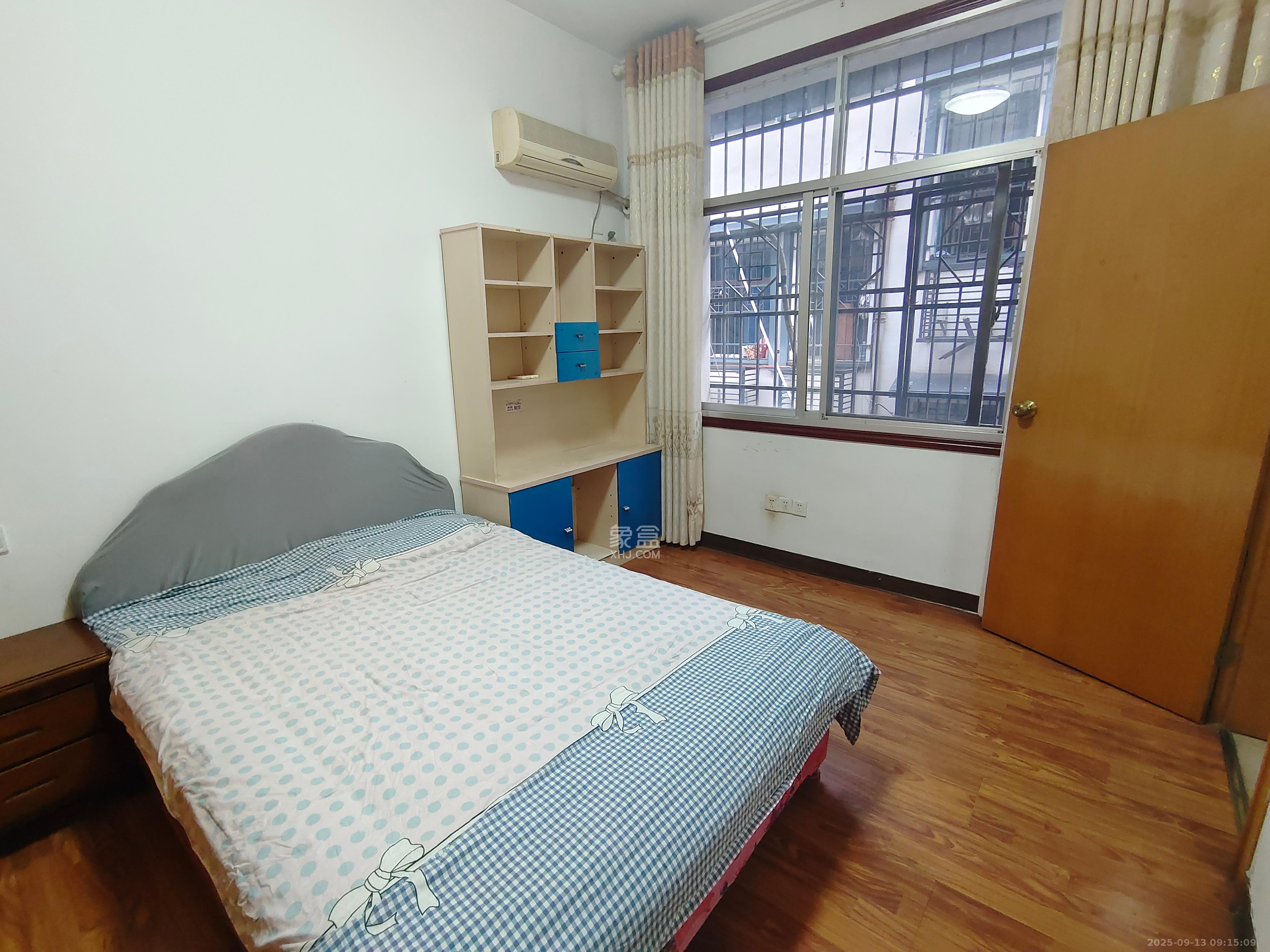 星沙一区 2室2厅1卫 1300.0元/月 星沙一区 2室2厅1卫 1300.0元/月室内图