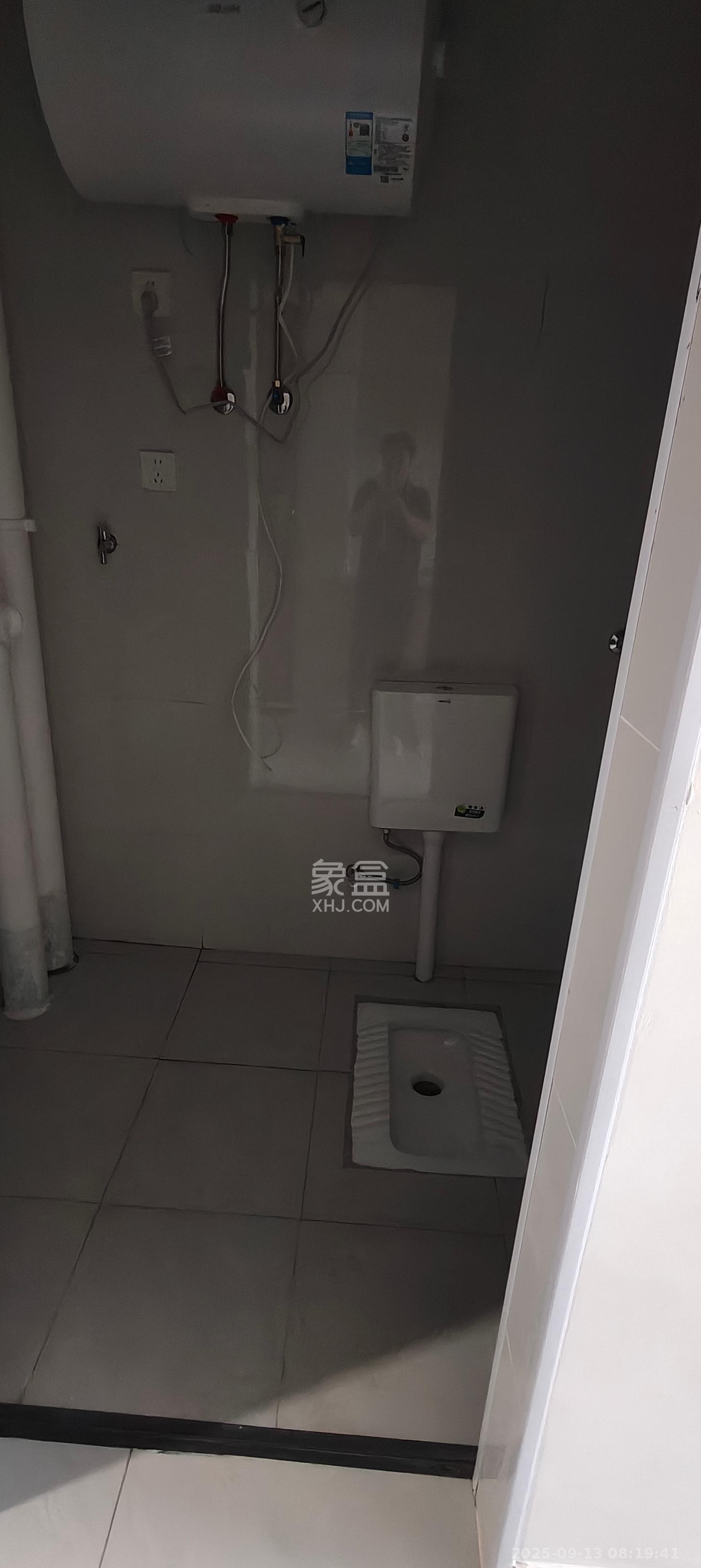 新城朗隽大都会 1室1厅1卫 1000.0元/月 新城朗隽大都会 1室1厅1卫 1000.0元/月室内图