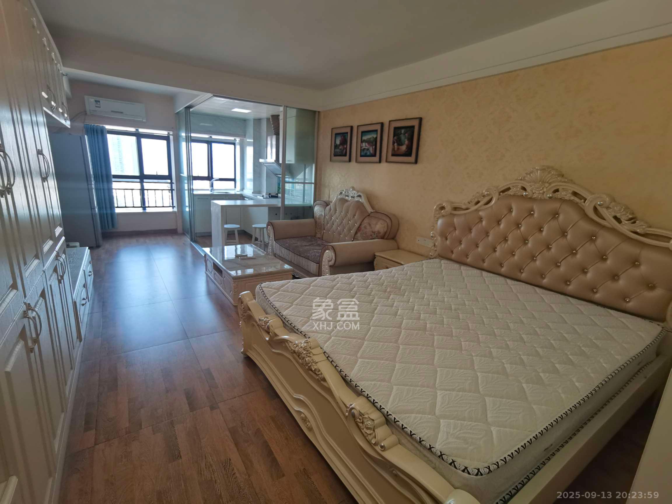 大财门公寓  1室1厅1卫    2200.0元/月室内图