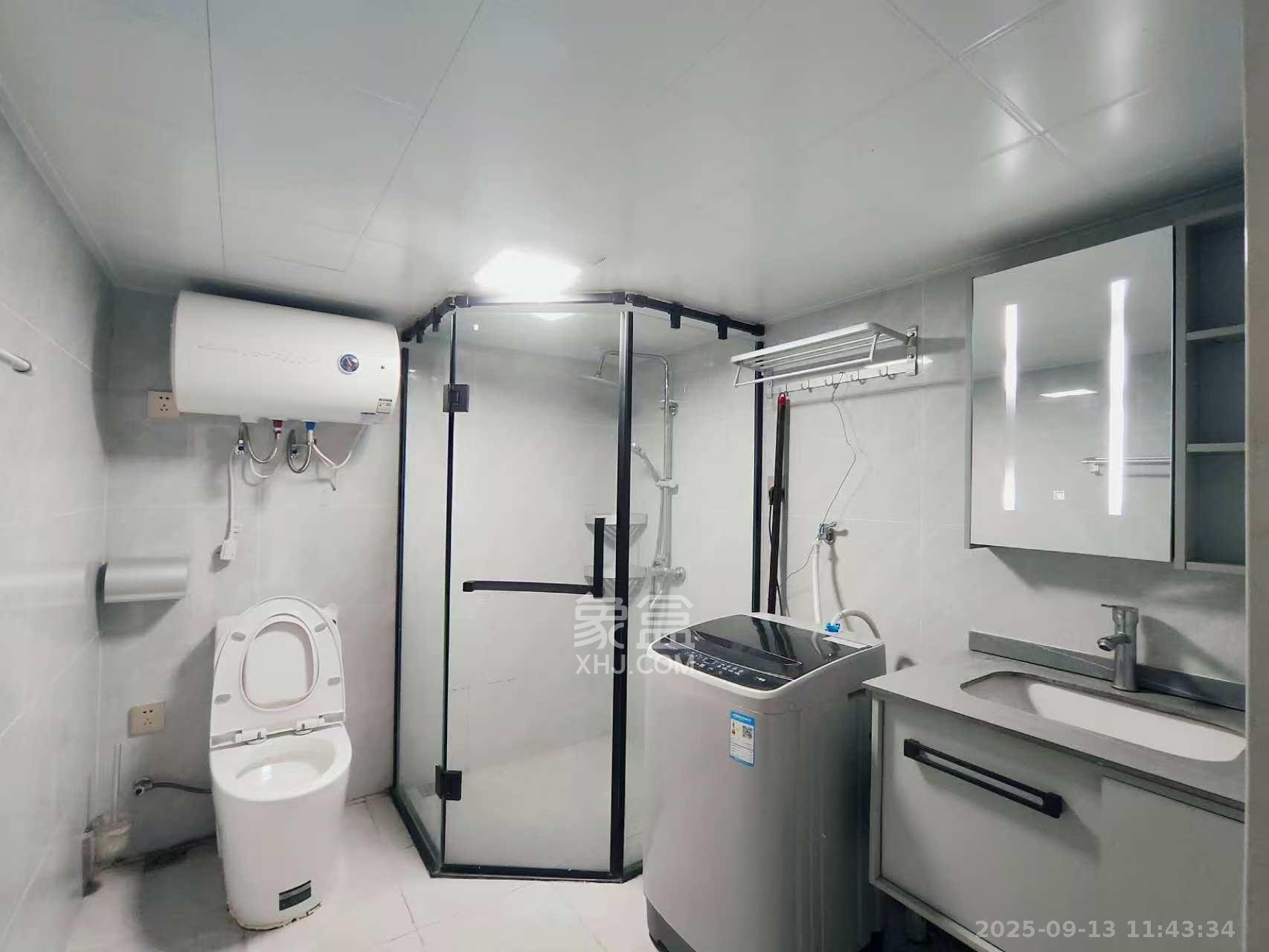 太阳城  2室2厅1卫    2000.0元/月室内图