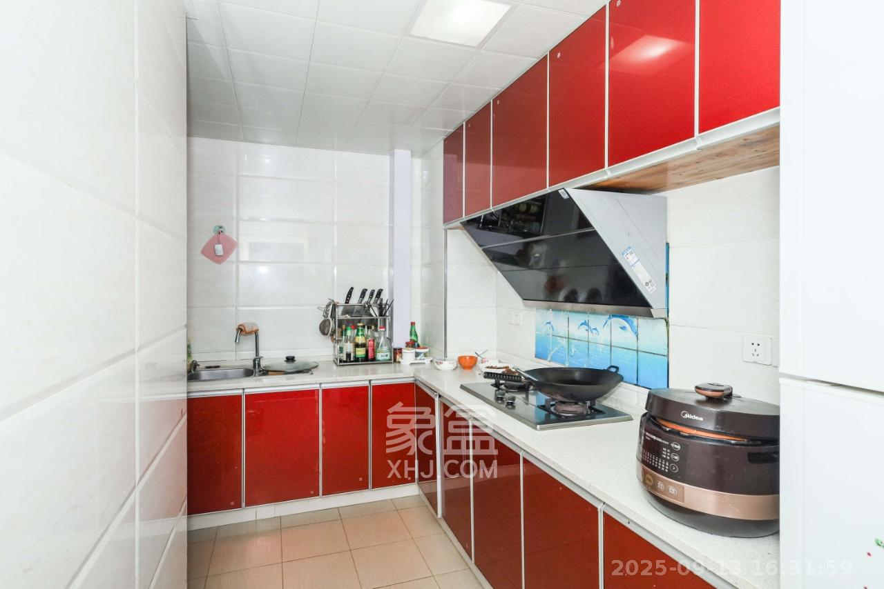 保利麓谷林语F区 3室2厅1卫 2600.0元/月 保利麓谷林语F区 3室2厅1卫 2600.0元/月室内图