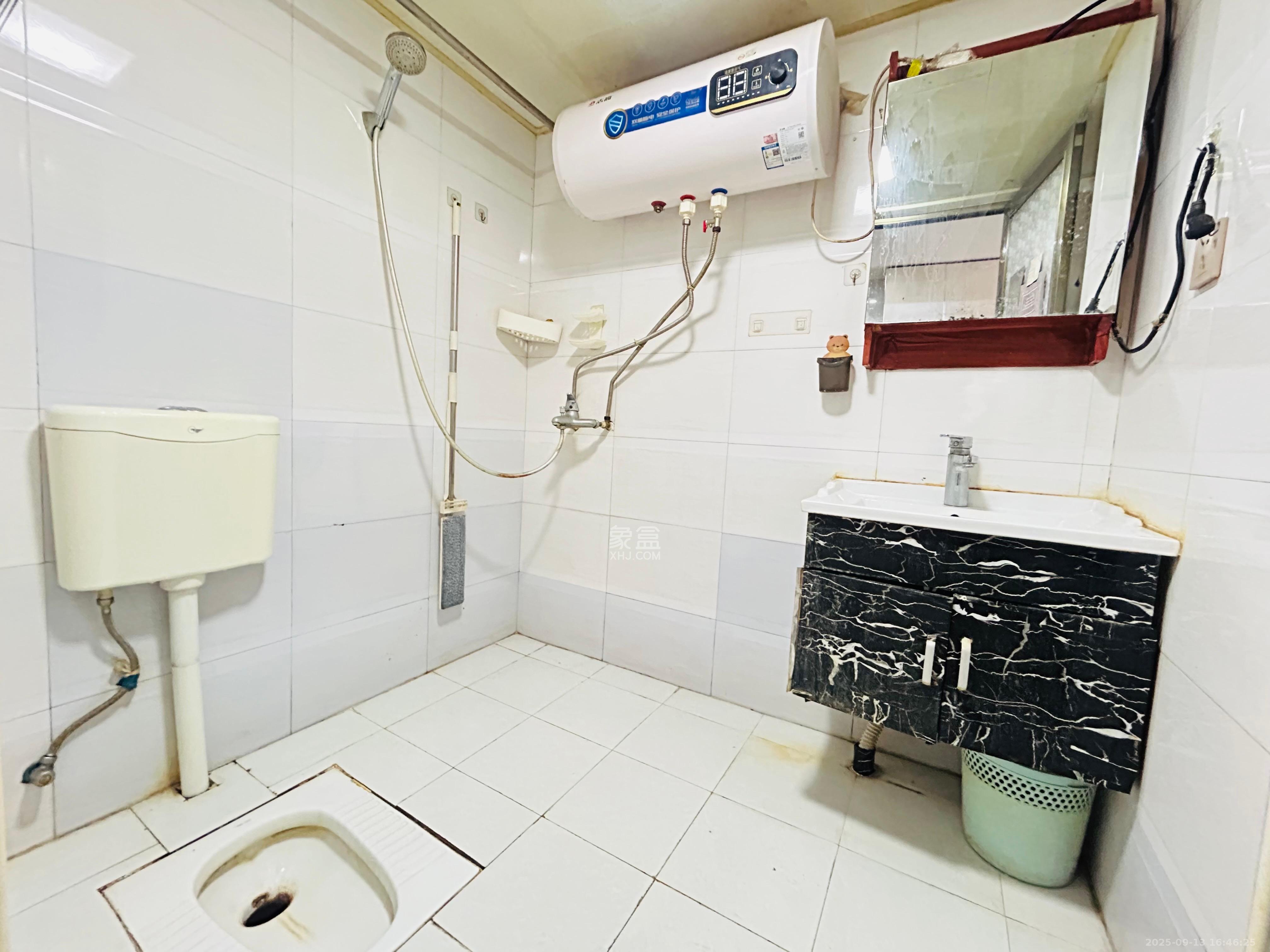 罗马国际公寓 1室1厅1卫 1200.0元/月 罗马国际公寓 1室1厅1卫 1200.0元/月室内图