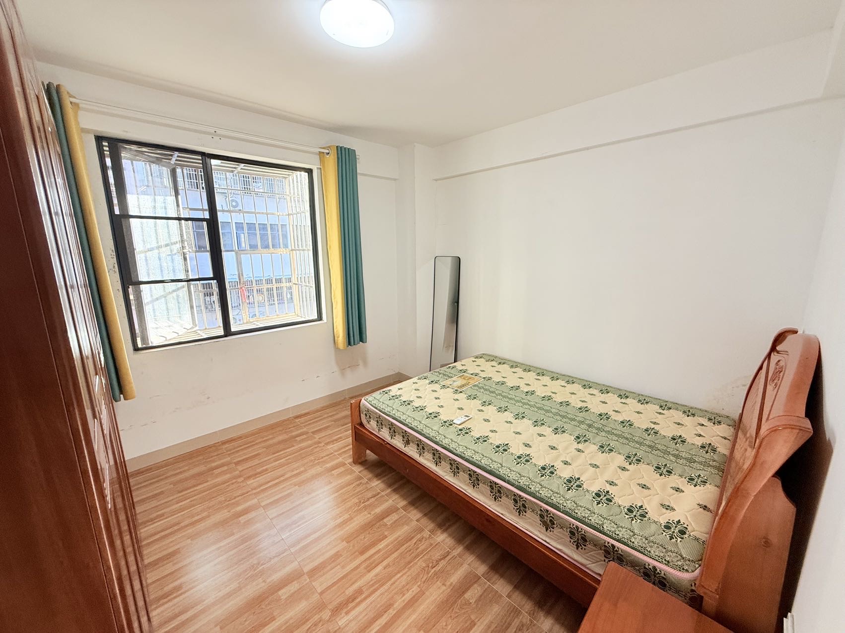 宝庆花园 2室2厅1卫 2000.0元/月 宝庆花园 2室2厅1卫 2000.0元/月室内图